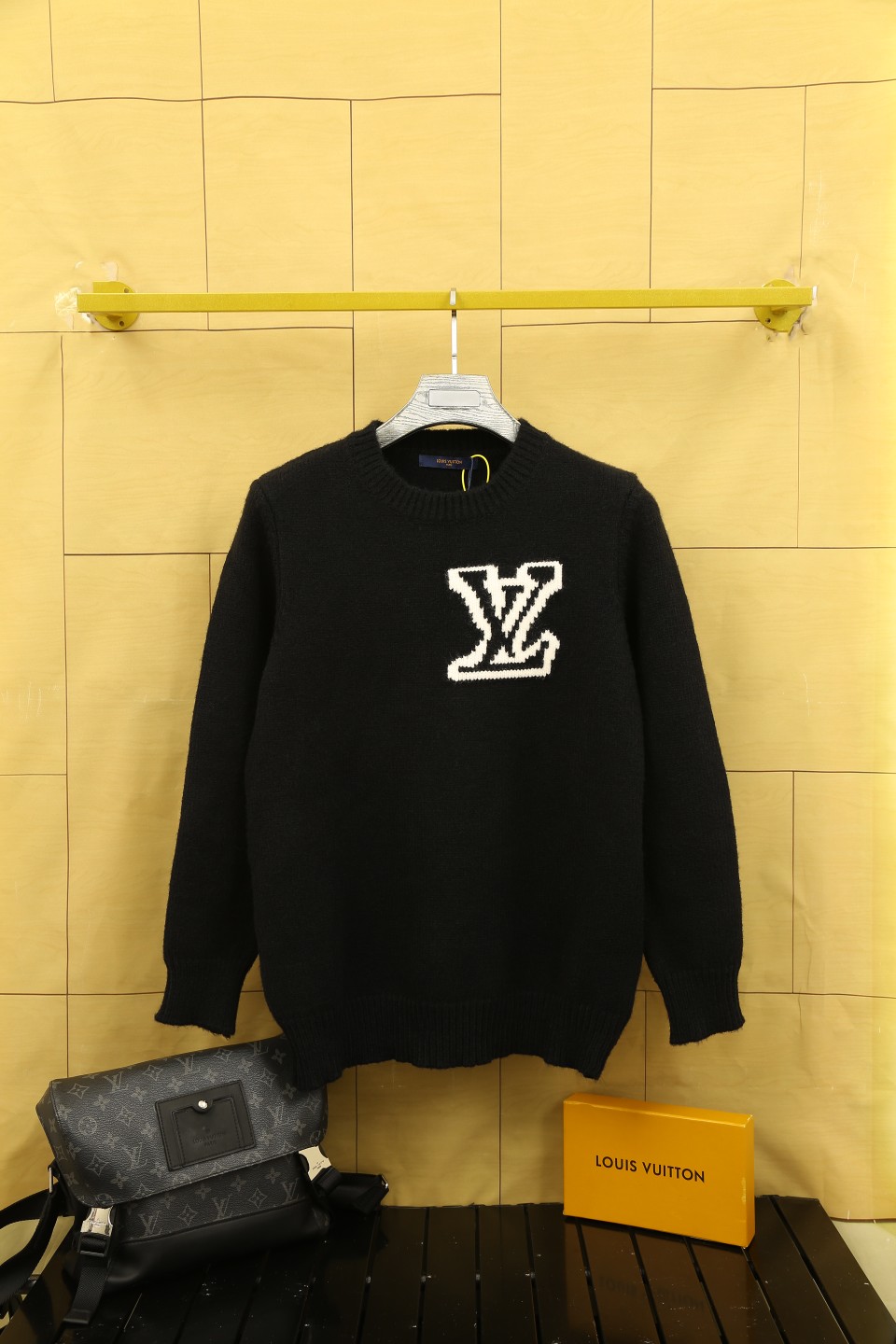 Louis Vuitton 2024 SS Jacquard Wool Knit Sweater - Unisex, OS Fit
