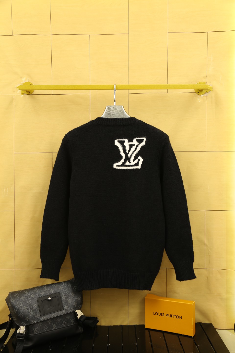 Louis Vuitton 2024 SS Jacquard Wool Knit Sweater - Unisex, OS Fit 3 a1726174151336 0577