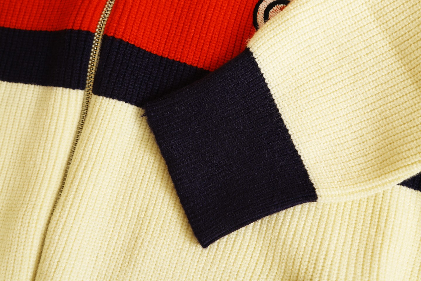 Gucci Men's Wool Knit Zip Cardigan Sweater with Striped Pattern 9 a1726869207601 6407