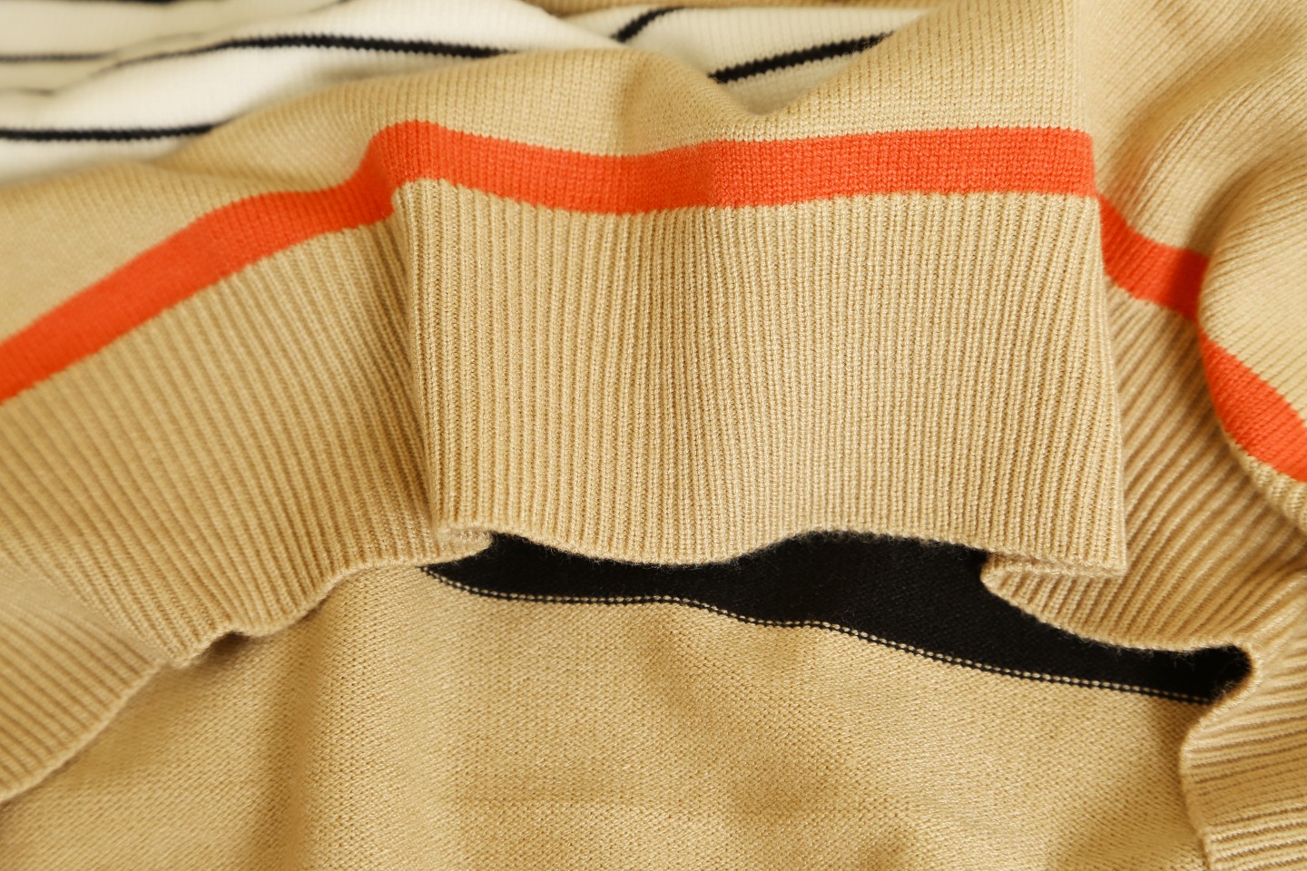 Burberry Striped Wool Sweater with Embroidered Logo, Unisex Design 9 a1726870447454 5521