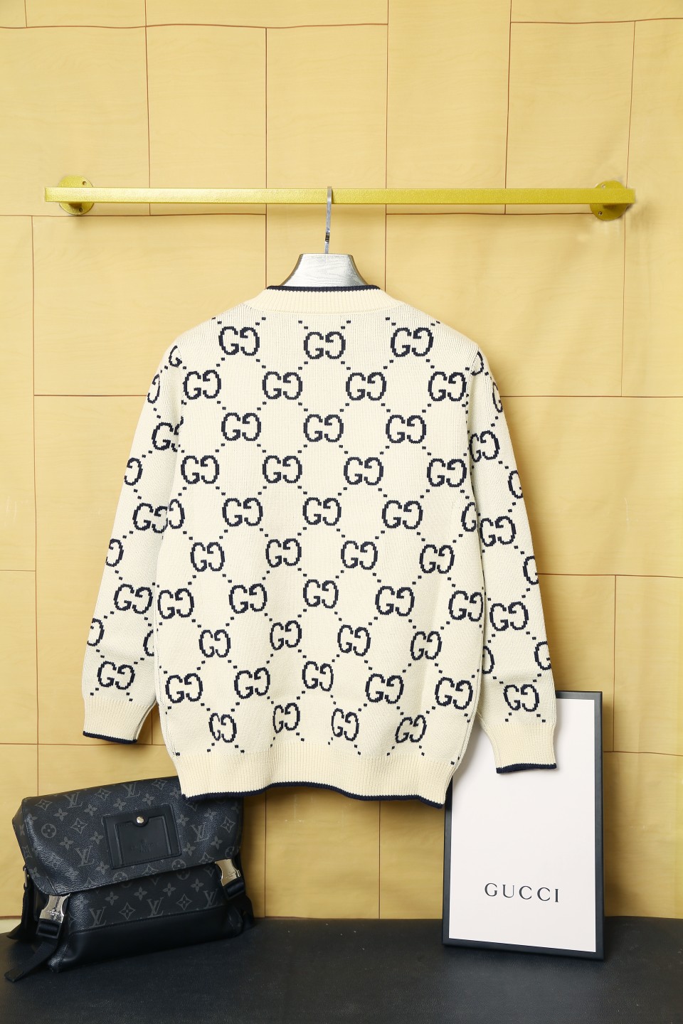 Gucci Wool Jacquard Sweater Diamond Pattern Interlocking Unisex Sweater 3 a1729195264608 4380