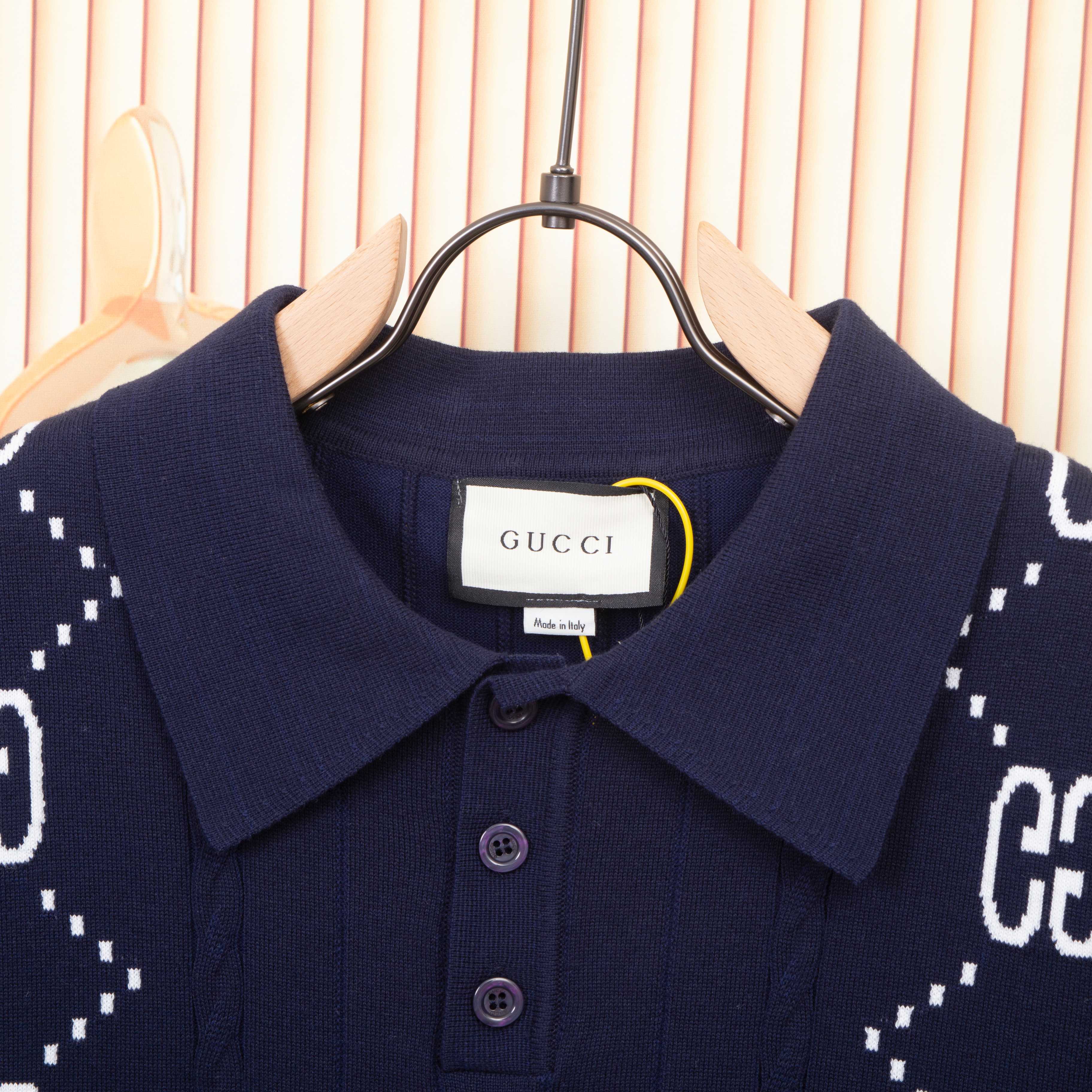Gucci Polo de Punto con Logo GG para Hombre - Diseño Elegante y Cómodo 4 a1746677300152 0735