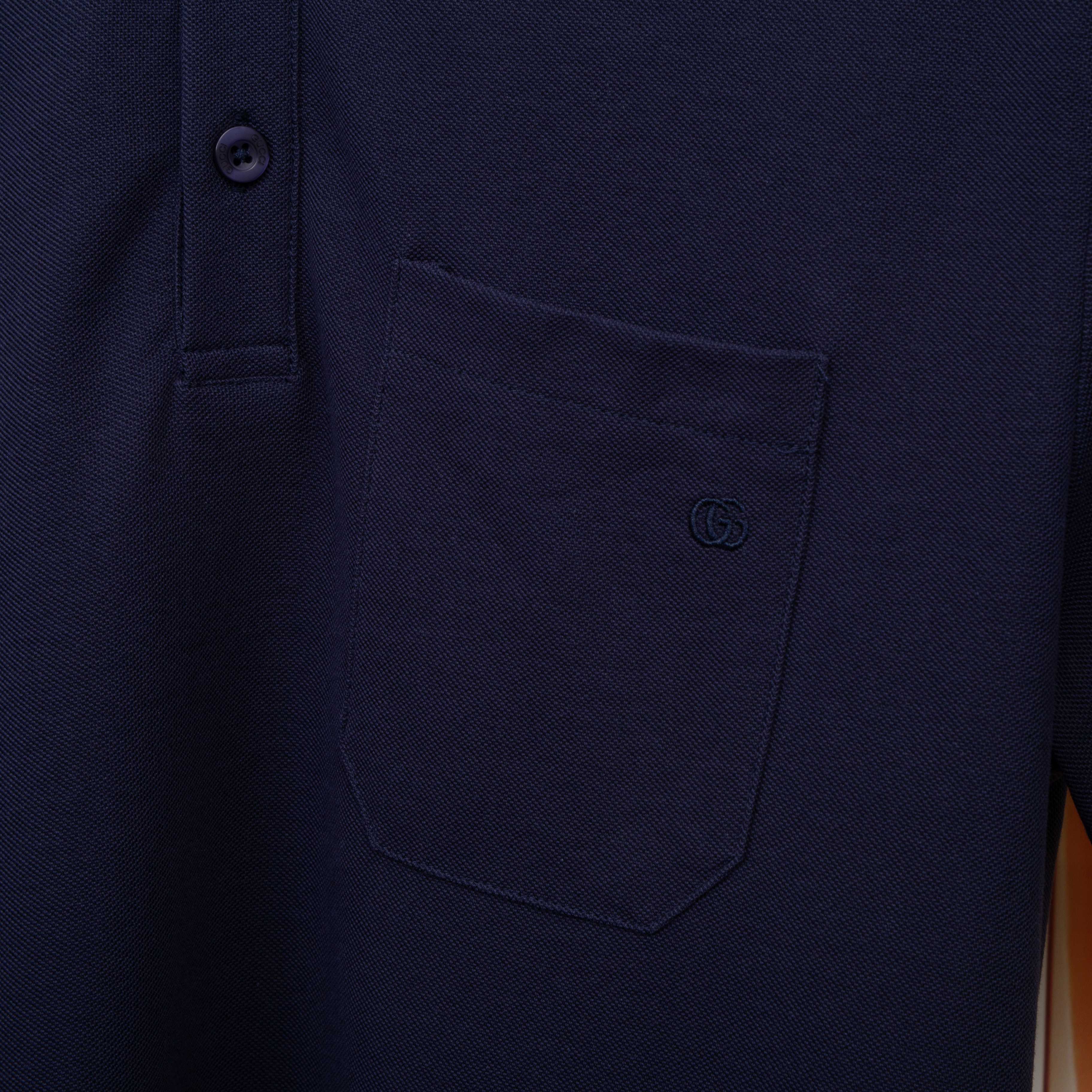 Polo Gucci con Doble G Bordada y Cuello en Contraste - Elegancia y Comodidad 7 a1747253827144 5235