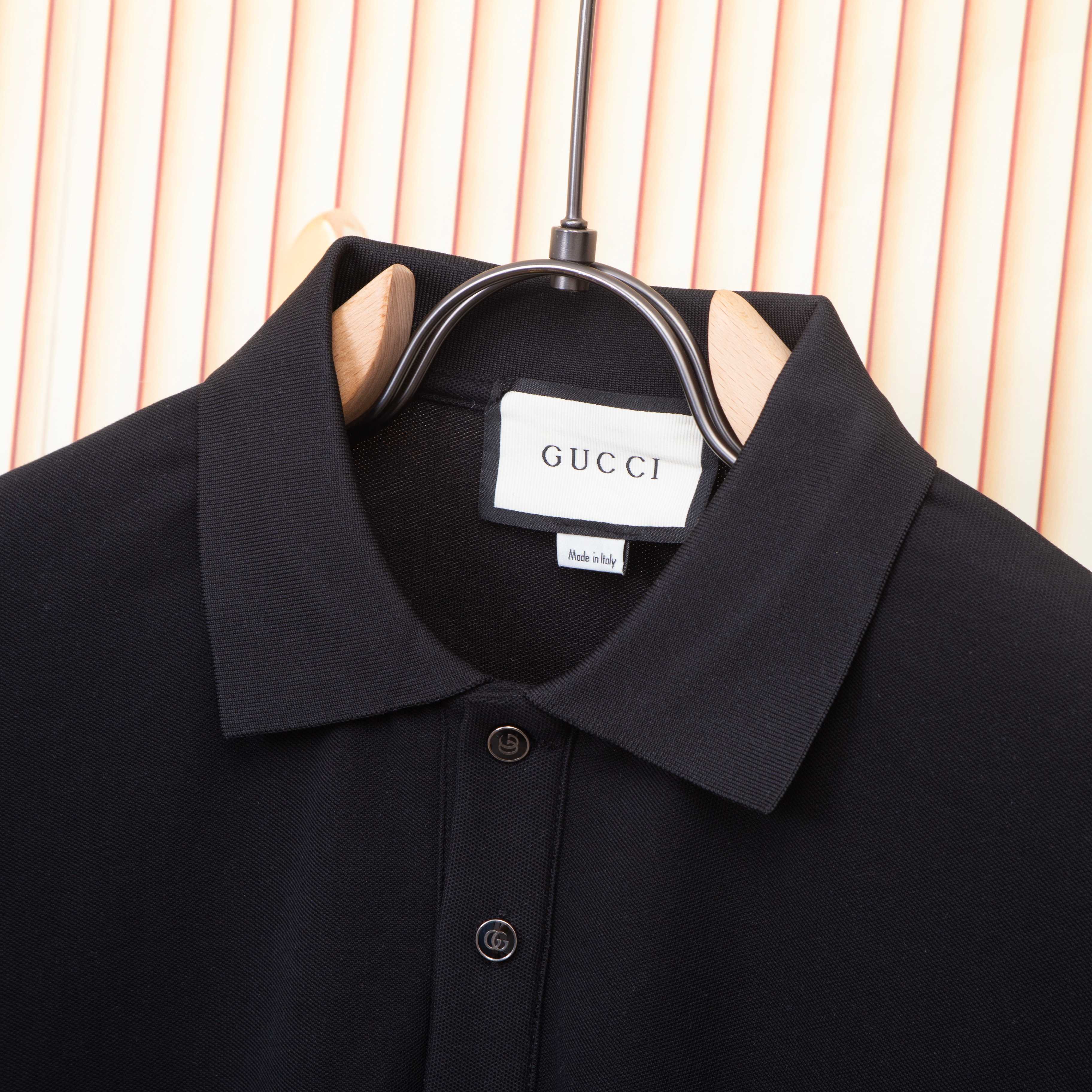 Gucci Polo Con Bordado Doble G para Hombre en Algodón Premium 4 a1747255054090 5113
