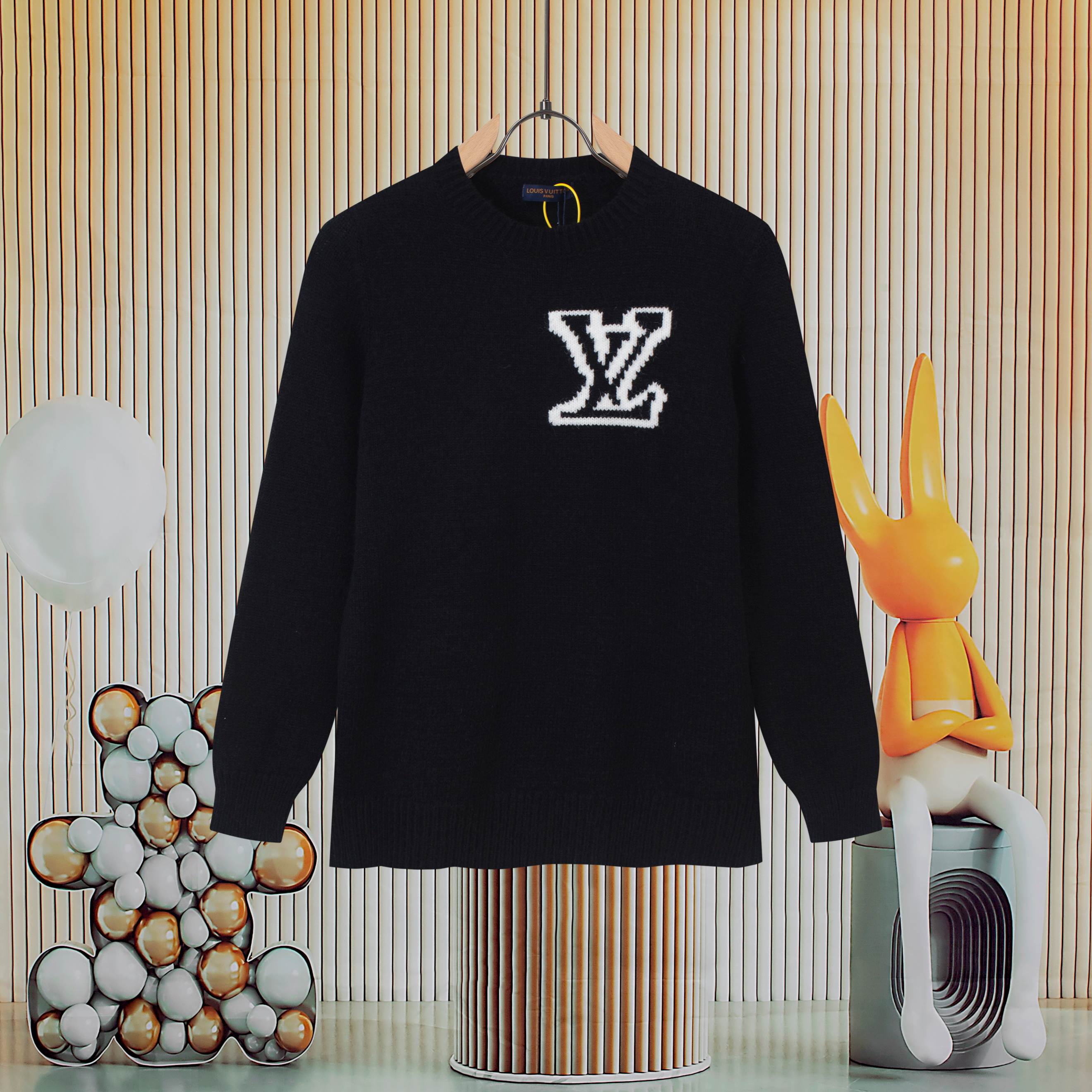 P115 LV➡️El popular suéter de punto de lana jacquard de Louis Vuitton, versión OS 🔥Mismo estilo para hombres y mujeres…