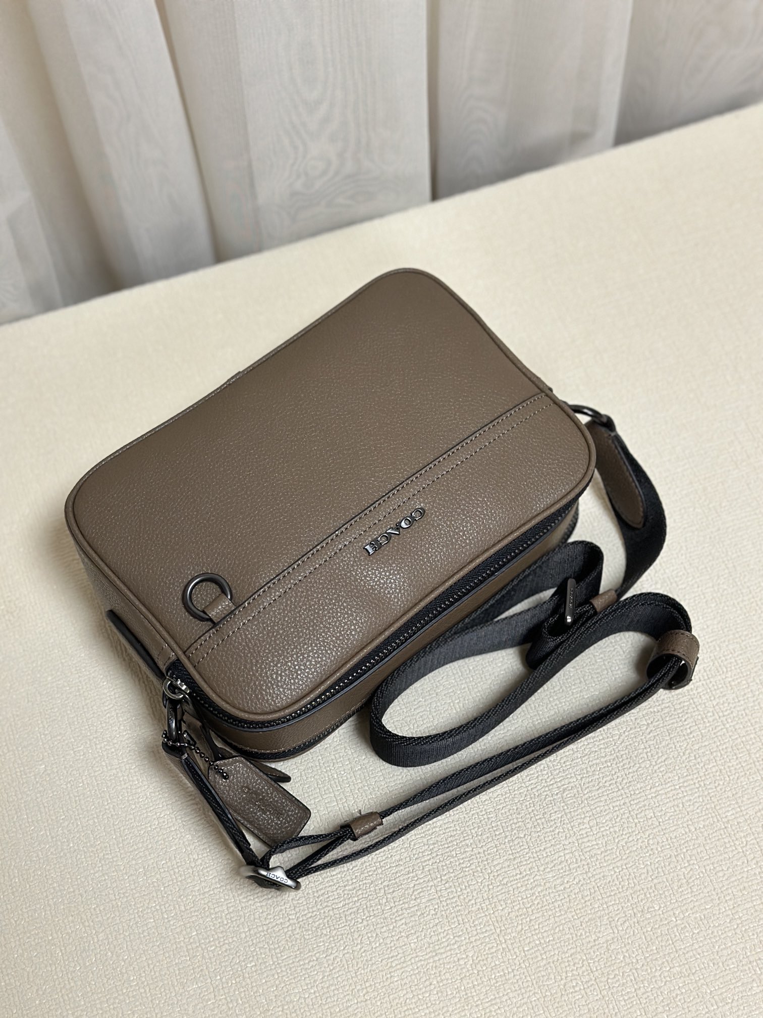 Coach 寇驰新款相机包#cR711全皮 老花新款男包 标志GRAHAM可斜挎包可单肩包尺寸23*15*7灰褐色