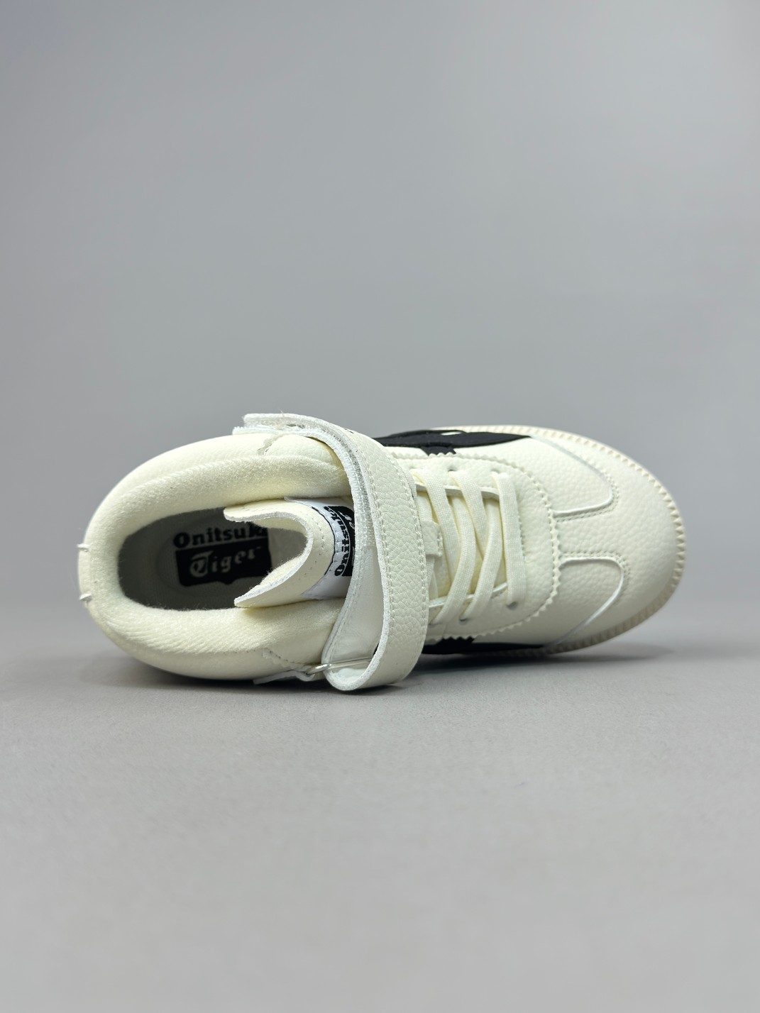 图片[4]-亚瑟士高帮魔术贴童鞋26-35 复古经典 是TIGER拥趸追捧款，鞋舌处印有鬼塚虎特有的品牌logo标志，柔软内里材质 穿着更加舒适-选品中心