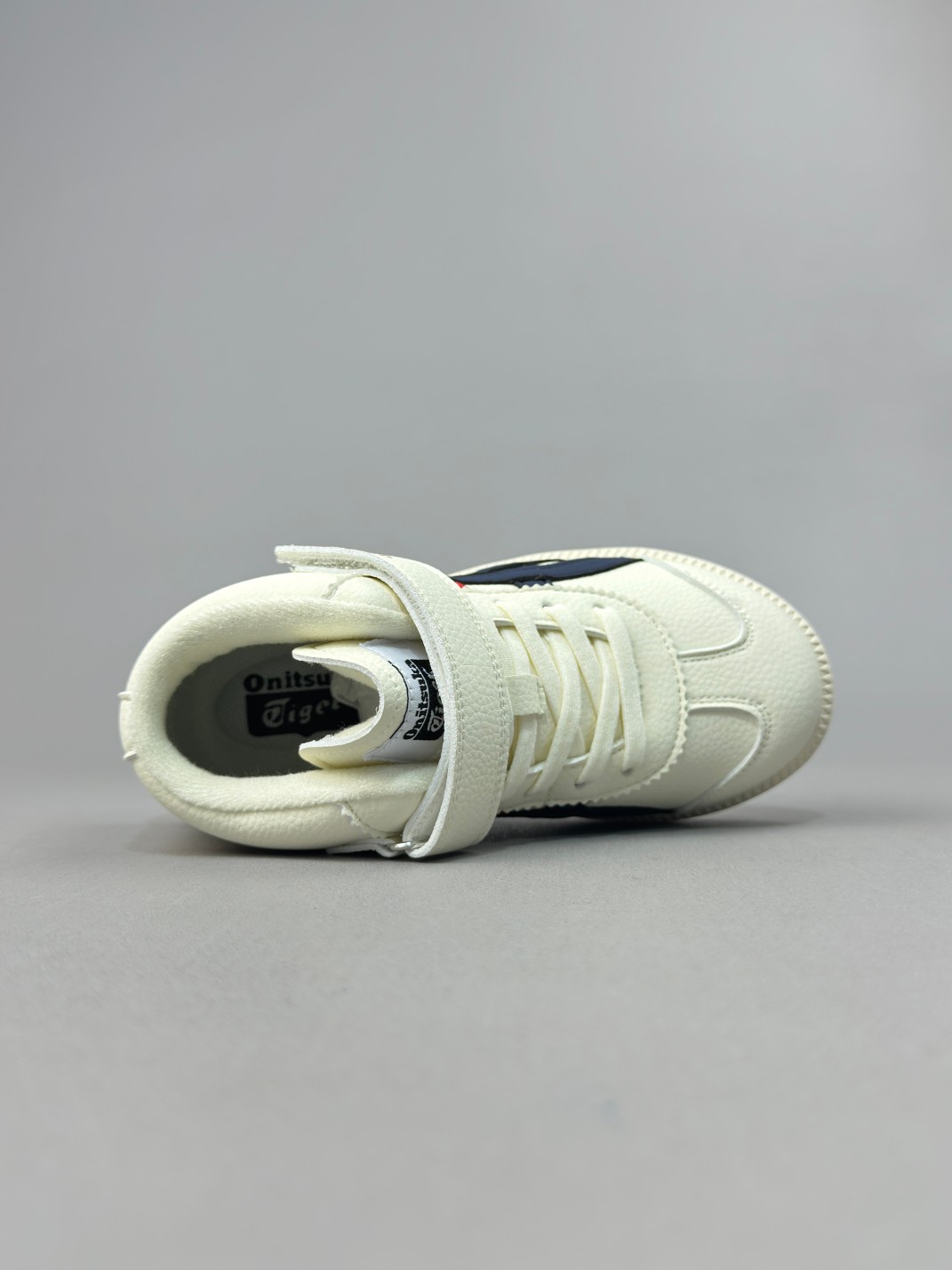 图片[4]-亚瑟士高帮魔术贴童鞋26-35 复古经典 是TIGER拥趸追捧款，鞋舌处印有鬼塚虎特有的品牌logo标志，柔软内里材质 穿着更加舒适-选品中心