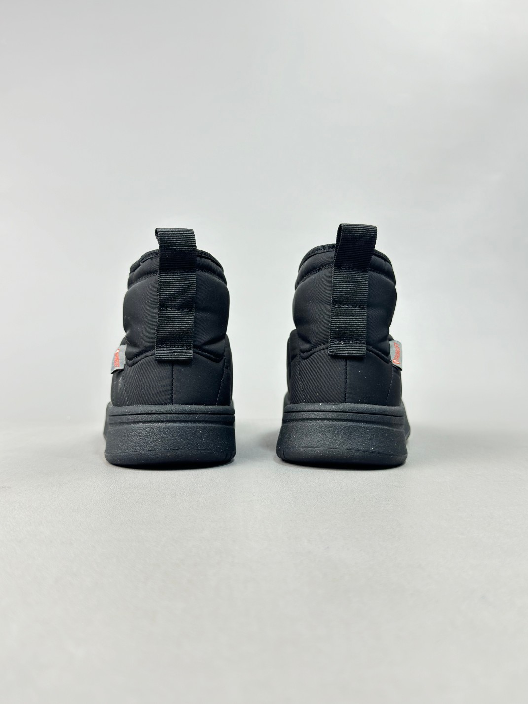 图片[5]-Adidas/阿迪达斯正品ADIPUFF MID男女童同款保暖休闲棉鞋，官方同步包装 ， 材料采用原厂防污防水雨伞布，防滑耐磨橡胶大底 潮流百搭 、舒适短筒靴 秋冬休闲时尚童鞋 保暖性能十足 严寒季节保暖神器。 尺码：28——37-选品中心