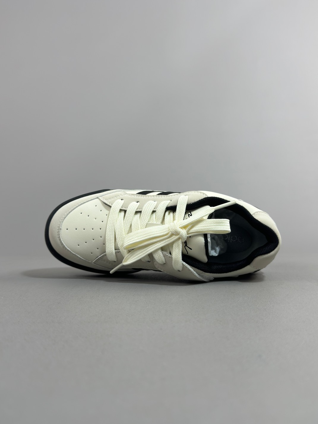 图片[4]-Adidas Originals WCARD ADV 专柜同步配色 经典板鞋 平台特供 全配色原鞋开发 版型正确 原底原料 重资打造 细节无敌 清洁度完美 诠释最高工艺 尺码：28——37-选品中心