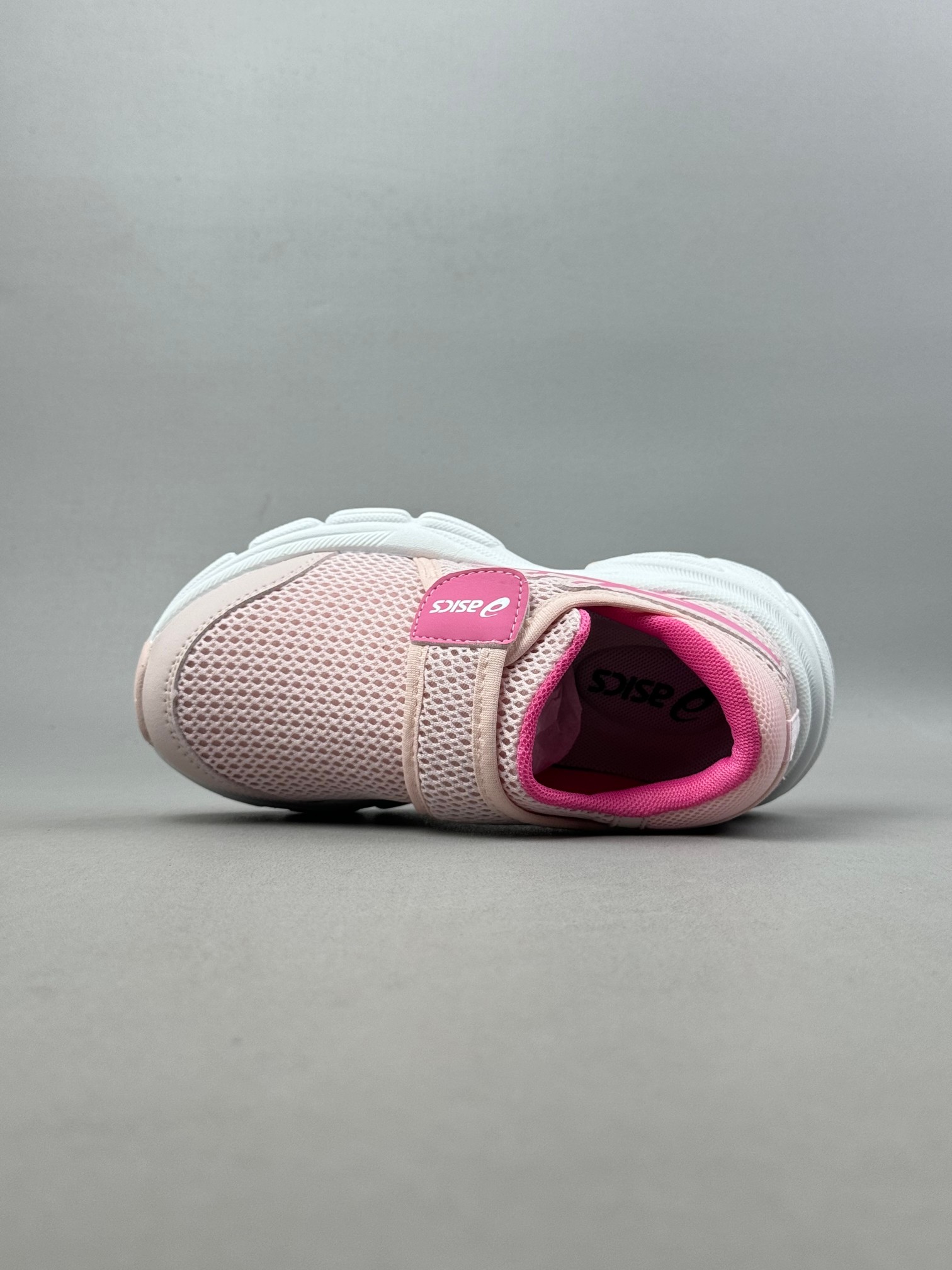 图片[3]-Asics / 亚瑟士运动休闲透气专业跑鞋   #鞋面采用头层皮与网布拼接 透气舒适兼具休闲时尚 结合简明的配色 展现品牌的传承及引领复古流行的主题 虎爪造型的LOGO  #鞋身稳定包裹系统 支撑鞋身 经典宽大鞋型配备防偏移设计提升包裹性 穿着舒适鞋面透气孔设计 提供透气性  尺码：26——35。-选品中心