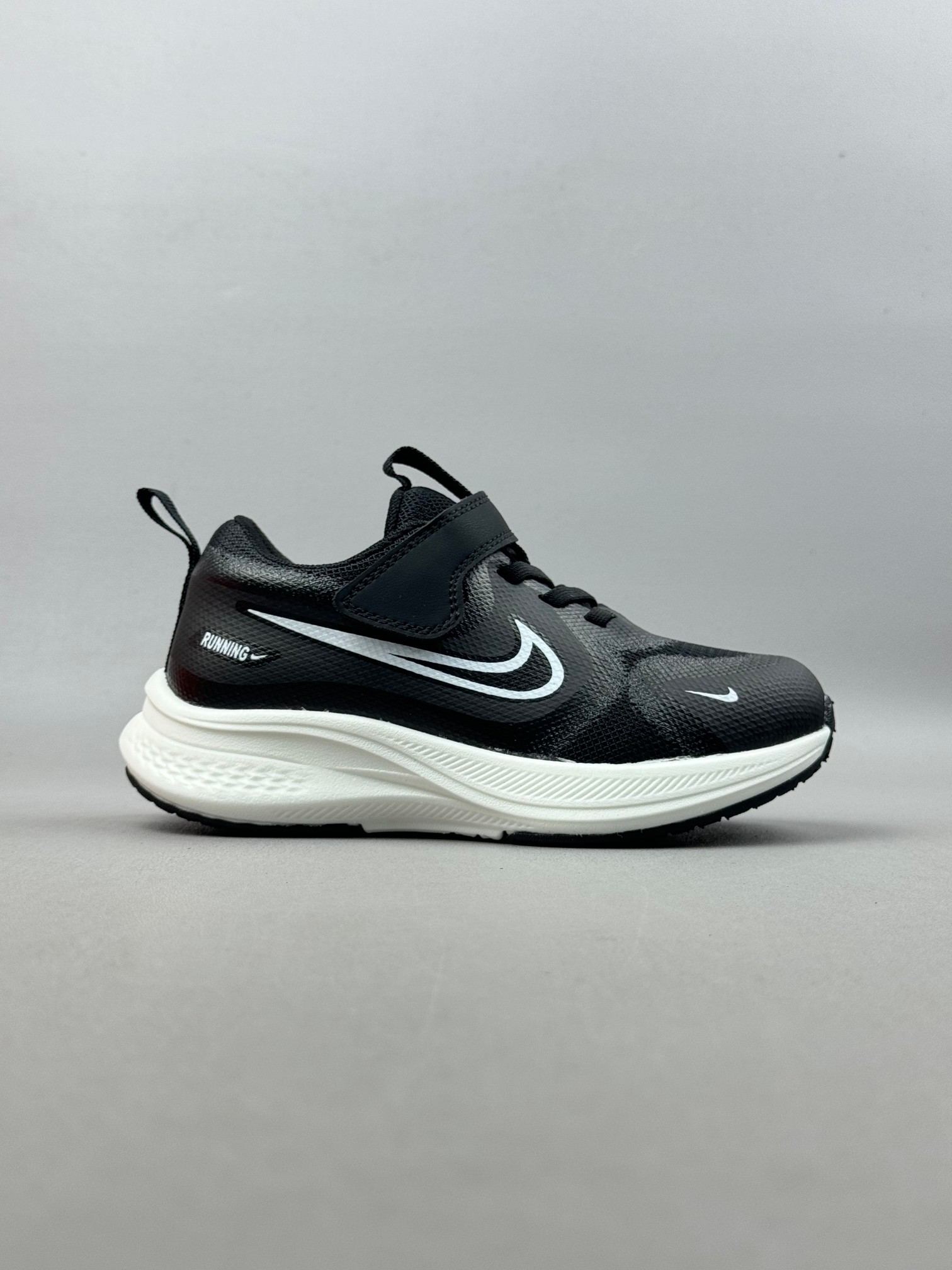 图片[3]-2025🔥 NK 新款ComicRunner儿童魔术贴跑鞋 尺码：28-37码 专柜同步新品🆕 优质面料拼接，质感满满💯 魔术贴➕松紧带设计，穿脱方便✌🏻 橡胶耐磨防滑大底，脚感不言而喻☁️！!-选品中心