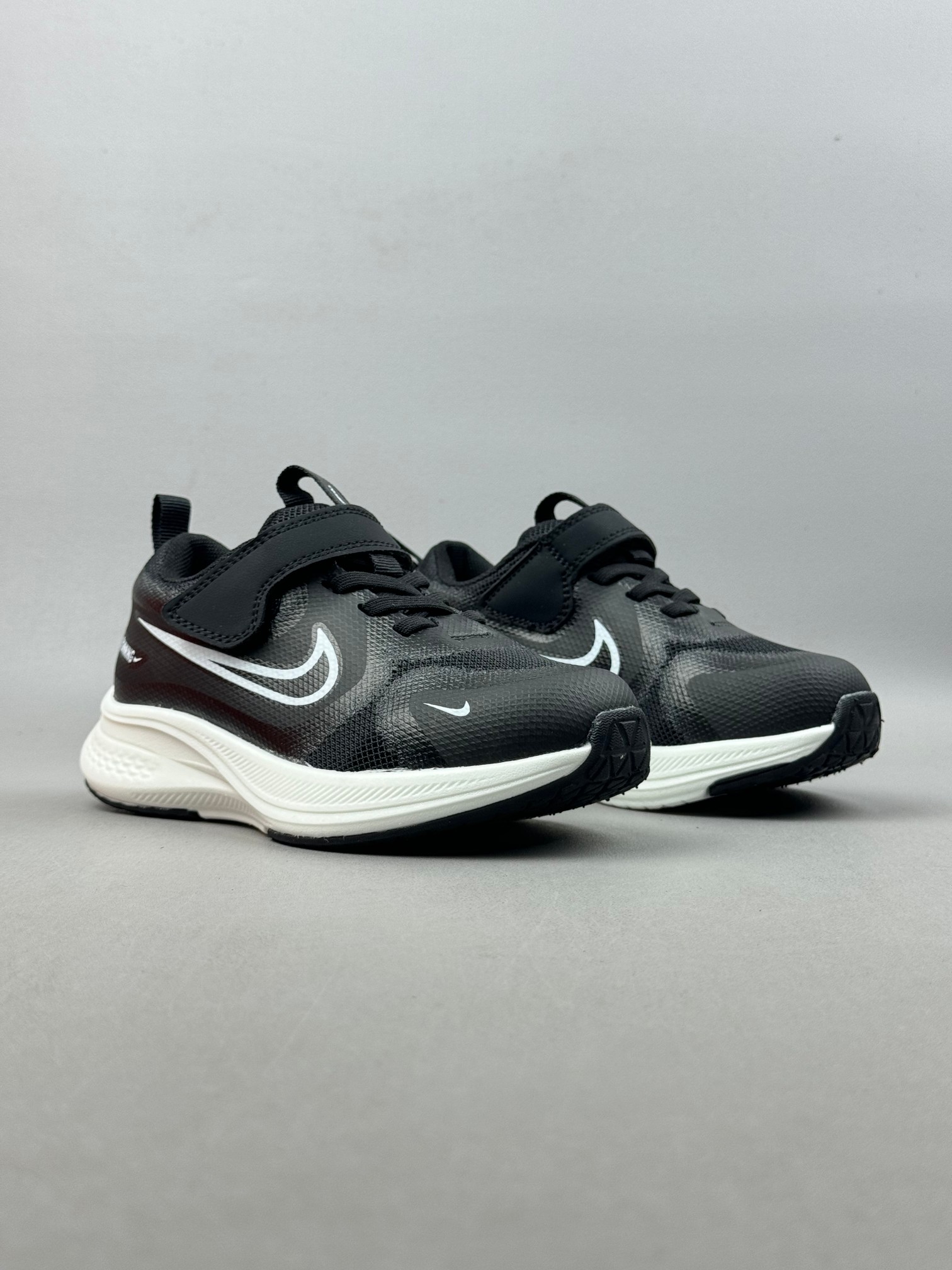 图片[7]-2025🔥 NK 新款ComicRunner儿童魔术贴跑鞋 尺码：28-37码 专柜同步新品🆕 优质面料拼接，质感满满💯 魔术贴➕松紧带设计，穿脱方便✌🏻 橡胶耐磨防滑大底，脚感不言而喻☁️！!-选品中心