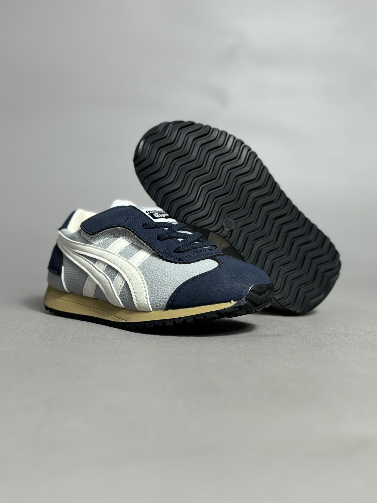 图片[6]-Asics/亚瑟士 飞机翼童鞋❗️26-37 日产经典老牌-鬼塚虎/Onitsuka Tiger Mexico ®复古经典百搭休闲跑鞋-选品中心