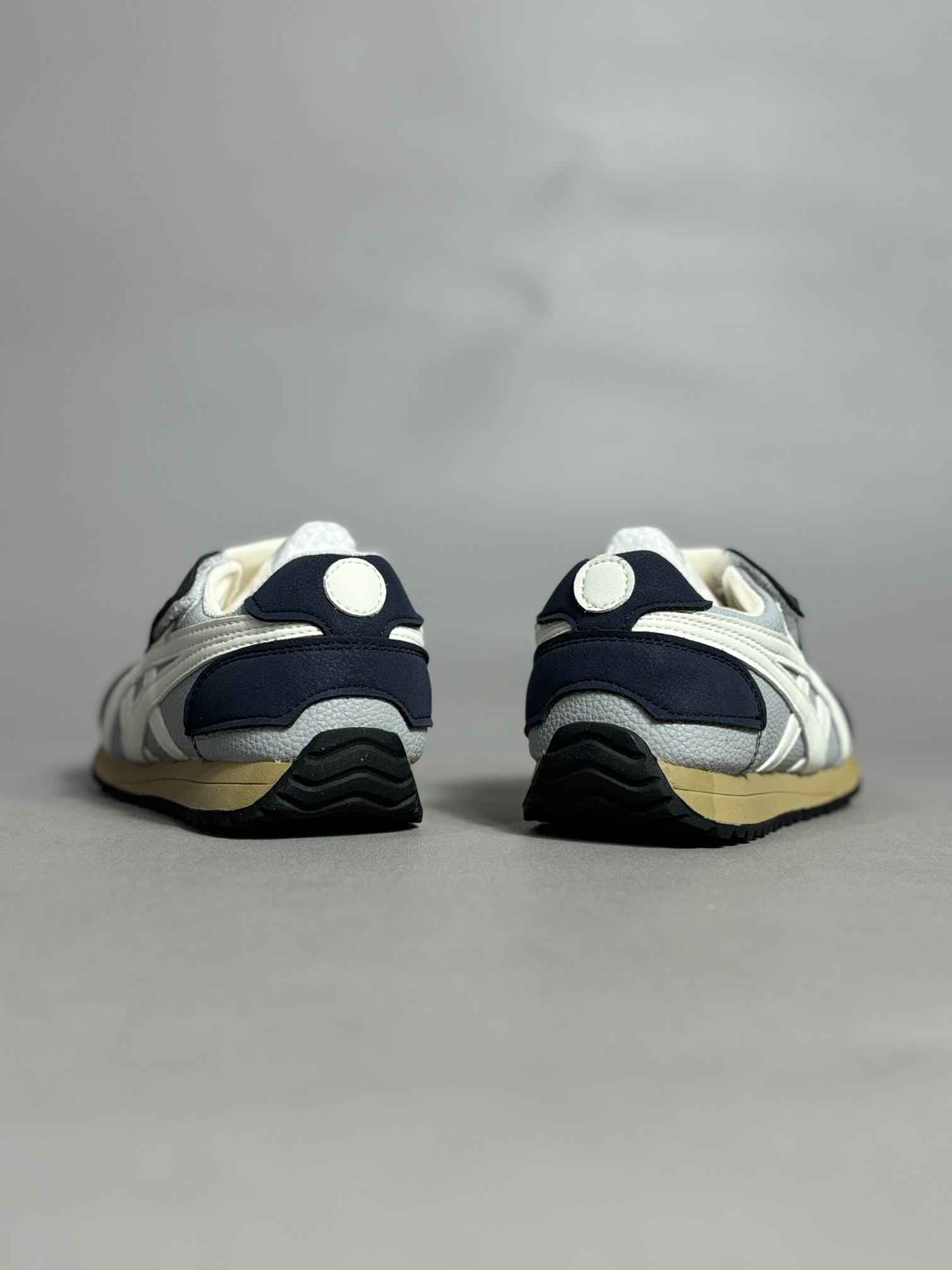 图片[7]-Asics/亚瑟士 飞机翼童鞋❗️26-37 日产经典老牌-鬼塚虎/Onitsuka Tiger Mexico ®复古经典百搭休闲跑鞋-选品中心