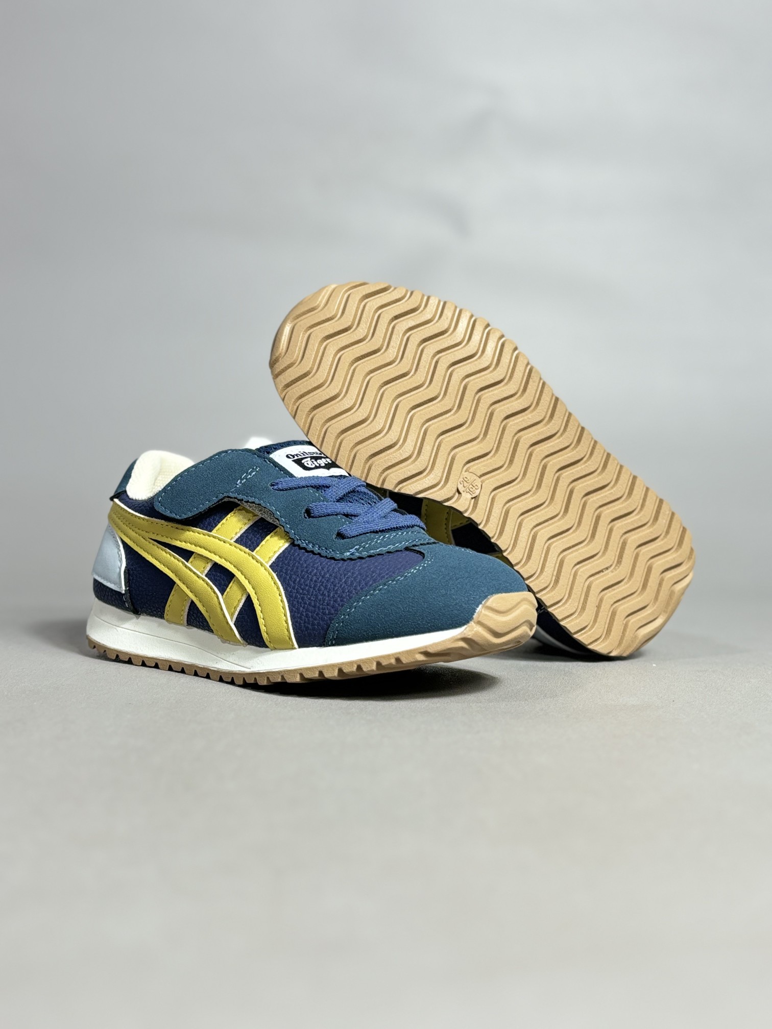 图片[5]-Asics/亚瑟士 飞机翼童鞋❗️26-37 日产经典老牌-鬼塚虎/Onitsuka Tiger Mexico ®复古经典百搭休闲跑鞋-选品中心