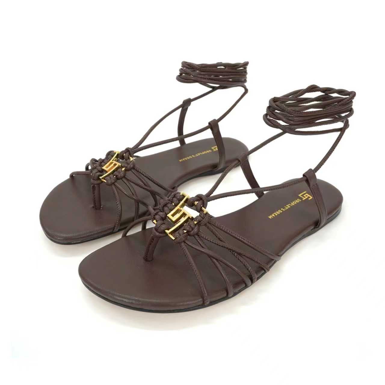 “504GJ Flat-Shoe Shoes with Ankle Straps, Metal Buttons: Recreational Fashion for Elegant and Personal Style” - 图片 1