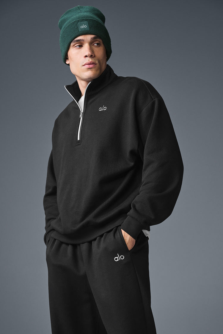 ALO Accolade 1/4 Zip Pullover: Unisex Fleece Sweatshirt for Ultimate Comfort