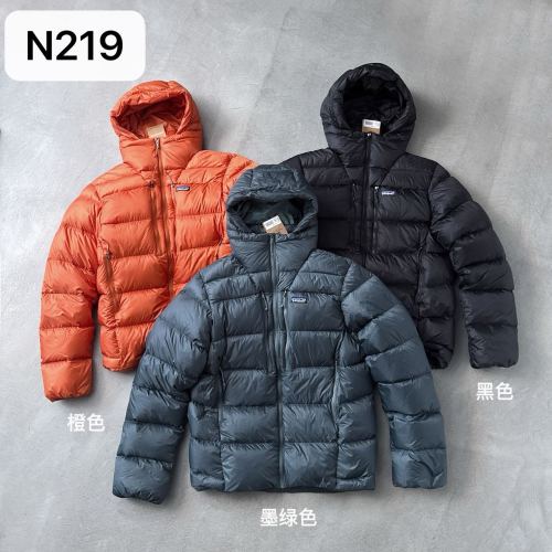 Patagonia Fitz Roy Down Hoody: Windproof, Thickened, Padded Parka for Extreme Cold 1 Patagonia Fitz Roy Down Hoody: Windproof, Thickened, Padded Parka for Extreme Cold