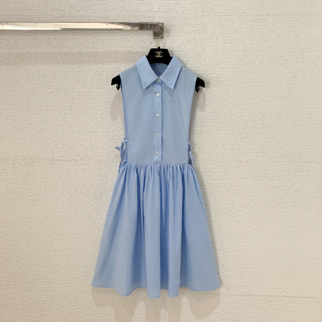 NO:785727,Miu's new poplin textured tank top, blue cotton poplin fabric, side openings with laces, loose silhouette, unlined hem SML, Miu Miu-clothing, miumiu, skirts,19860909Miu家新品府绸质感背心裙 蓝色棉质府绸面料,侧边开口配系带 宽松廓形下摆无衬里 SML,缪缪-服装,miumiu,skirts,,Women's clothing