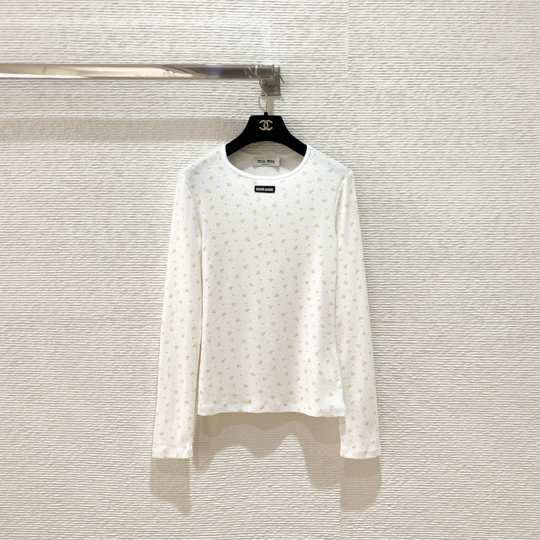 NO:785673,Miu 26 new series floral round neck long sleeves white base fabric with light yellow flowers light knitted fabric, very suitable for summer SML, Miu Miu-clothing, loro piana, miumiu,19860909Miu家26新款系列碎花圆领长袖 白色底布配淡黄小花 轻薄针织面料,夏天穿超合适 SML,缪缪-服装,loro piana,miumiu,,Women's clothing