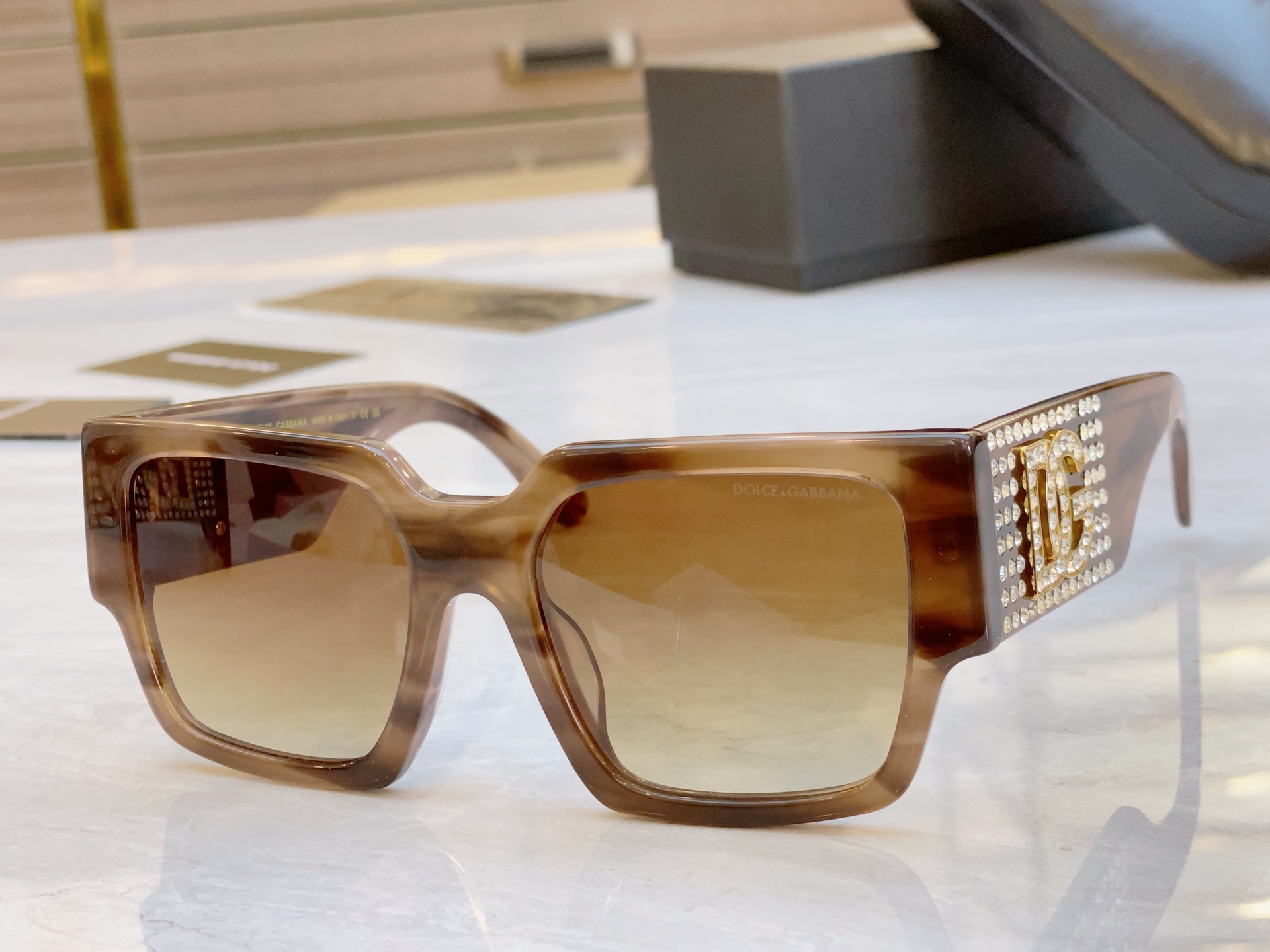 ，【DOLCE & GABBAN*】D*G新款太阳镜，MODEL：DG5212，SIZE：54口19-1