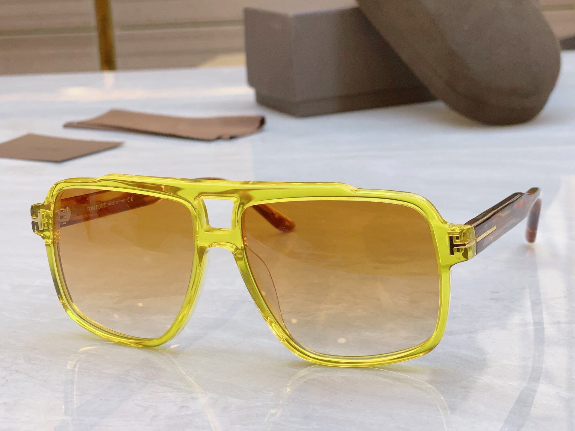 ，【TOM FOR*】汤姆*福特新款太阳镜🕶️，MODEL：TF1177，SIZE：58口16-145
