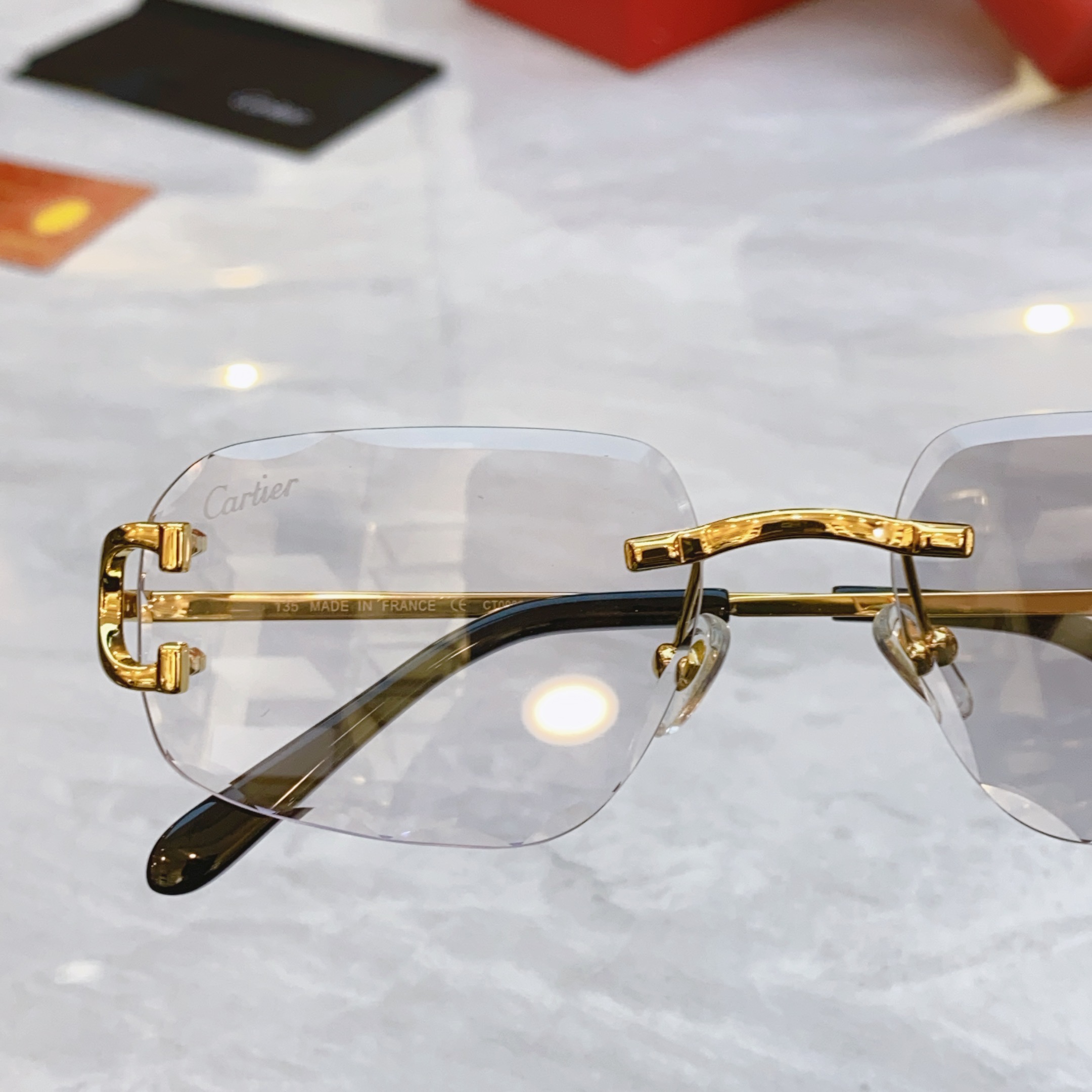，【CARTIE*】卡地*亚新款太阳镜，CT0092S ，size55口18-135