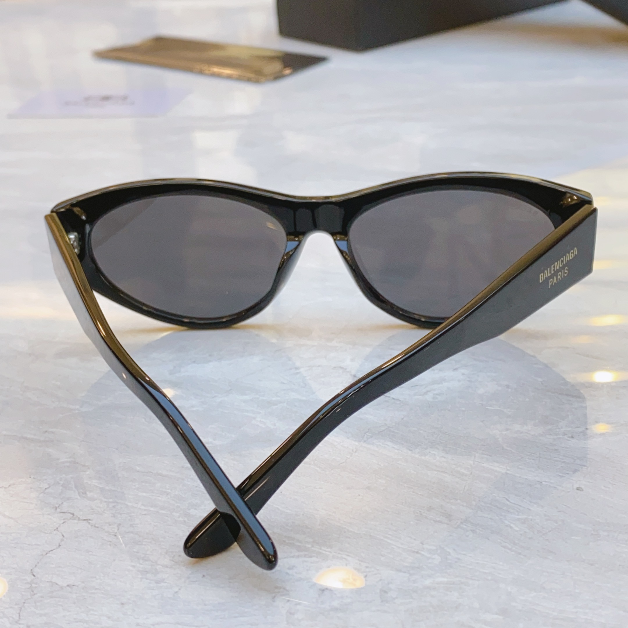 ，【BALENCIAG*】巴黎*世家新款太阳镜，MODEL：BB0357S，SIZE：60口17-145