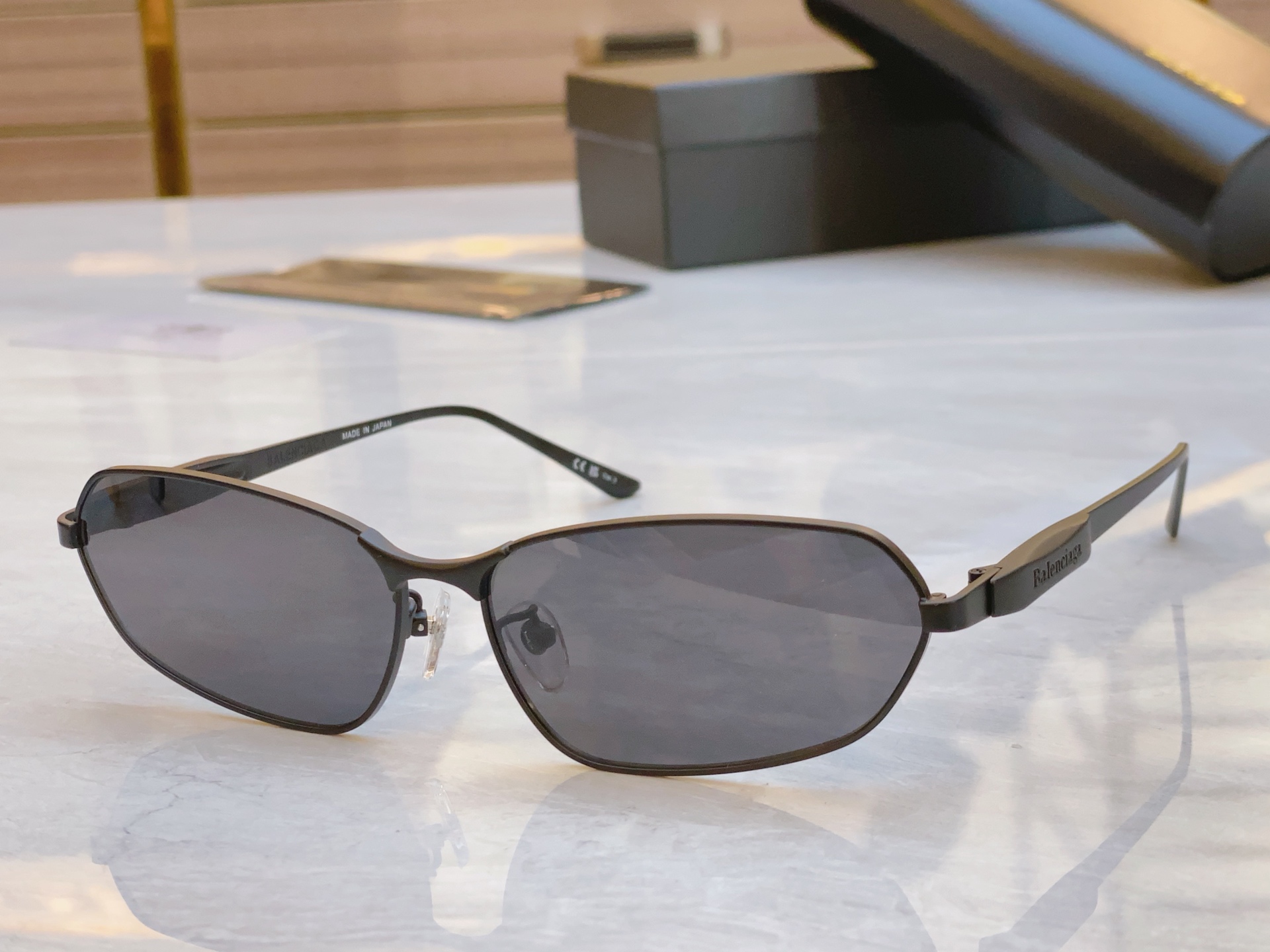 ，【BALENCIAG*】巴黎*世家新款太阳镜，MODEL：BB0355S，SIZE：66口17-135