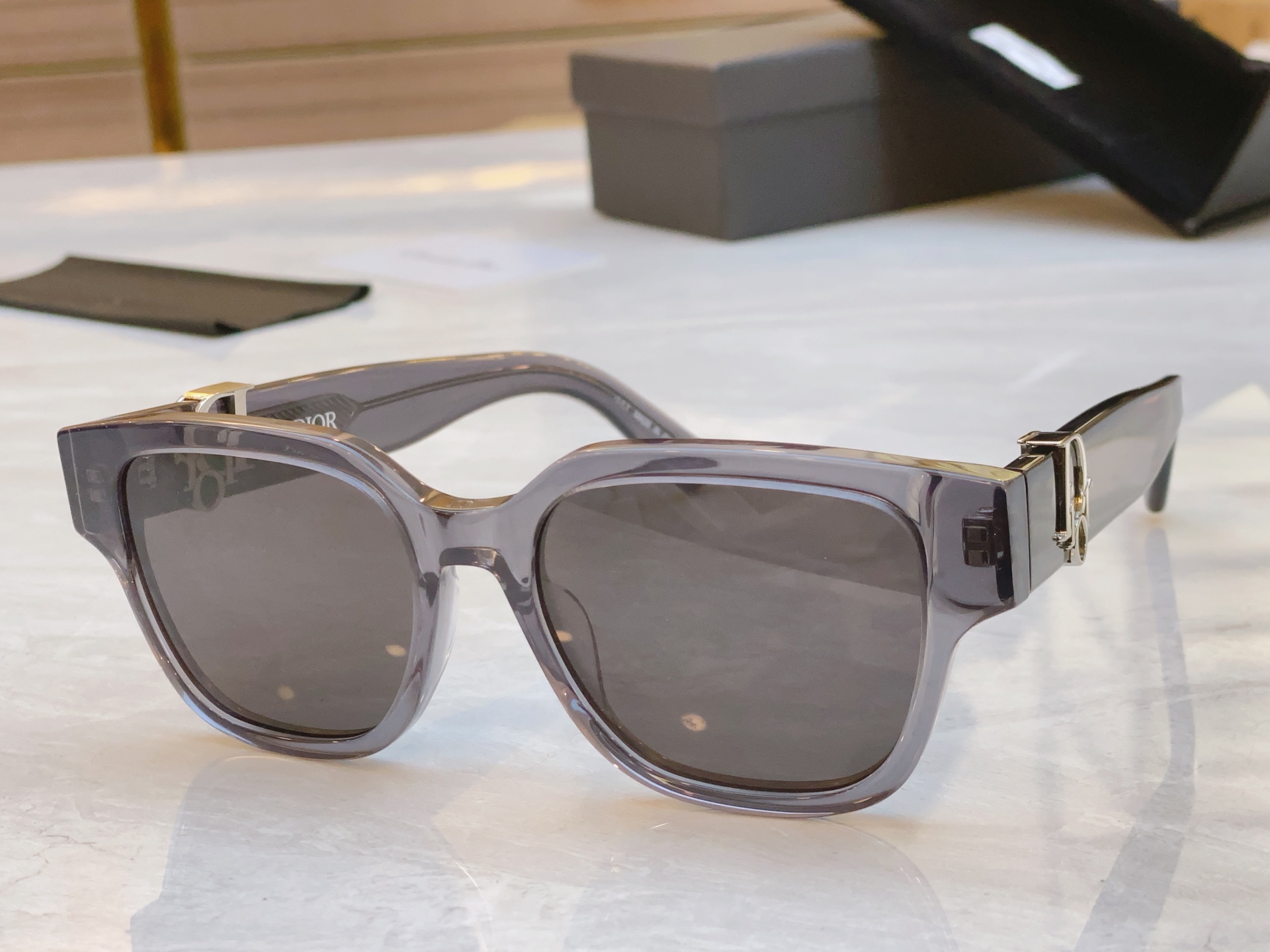 ，【Dio*】迪*奥新款太阳镜，
Mod：Dior Oblique S1F ，Size：55口18-15