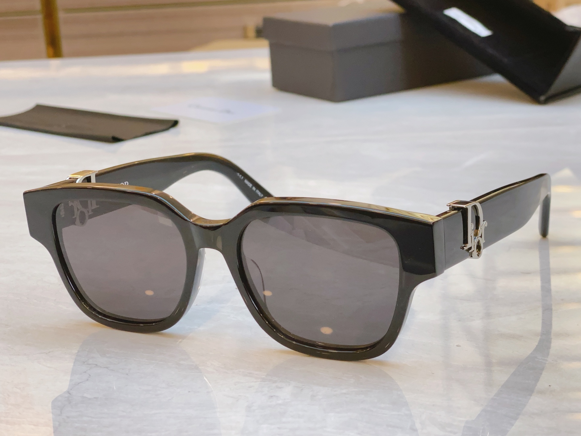 ，【Dio*】迪*奥新款太阳镜，
Mod：Dior Oblique S1F ，Size：55口18-15