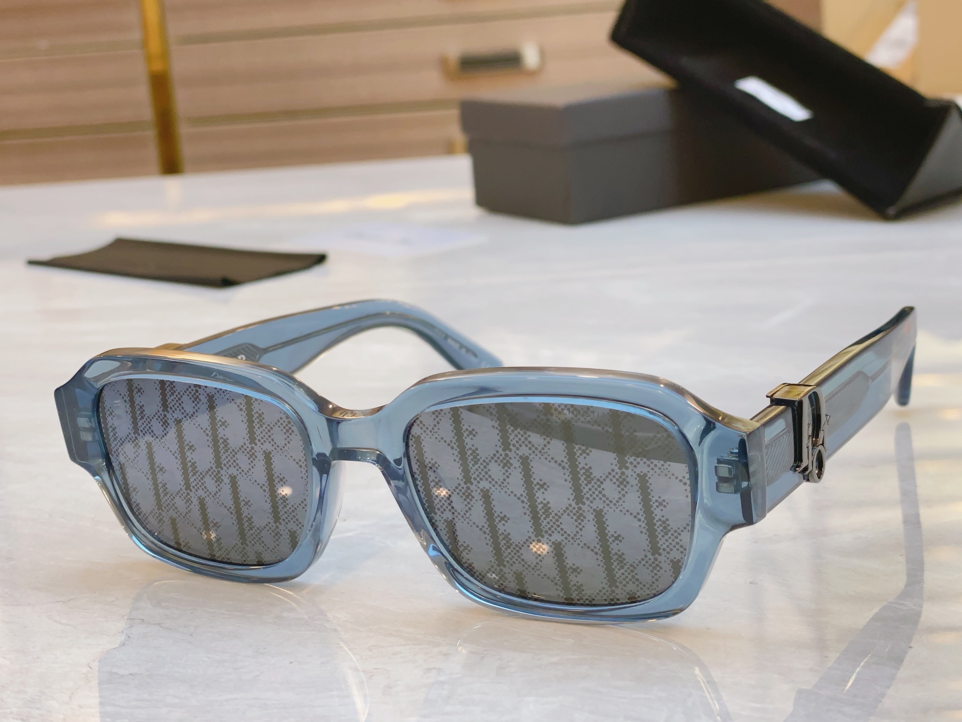 ，【Dio*】迪*奥新款太阳镜，
Mod：Dior Oblique S1l ，Size：52口20-14