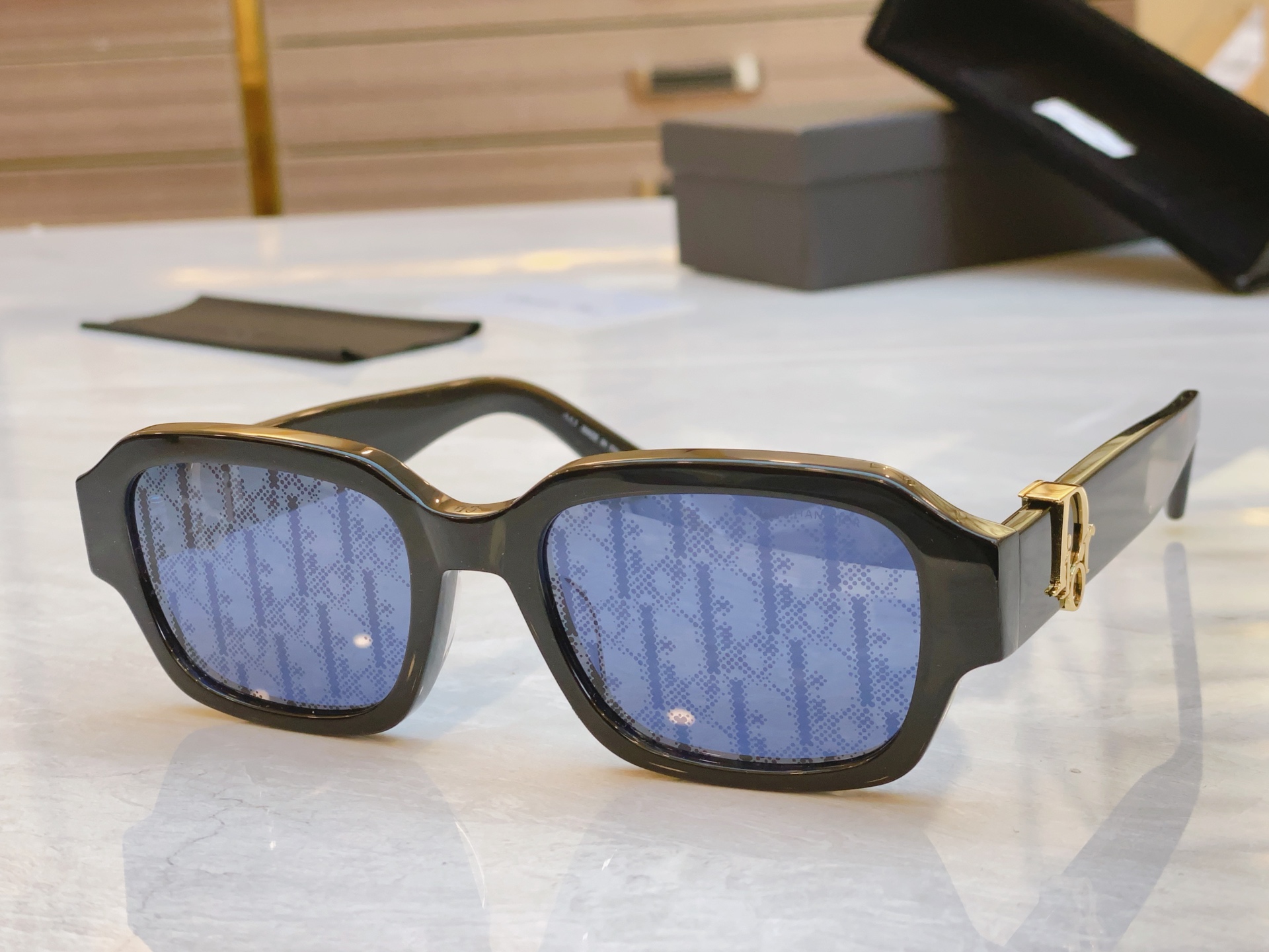 ，【Dio*】迪*奥新款太阳镜，
Mod：Dior Oblique S1l ，Size：52口20-14