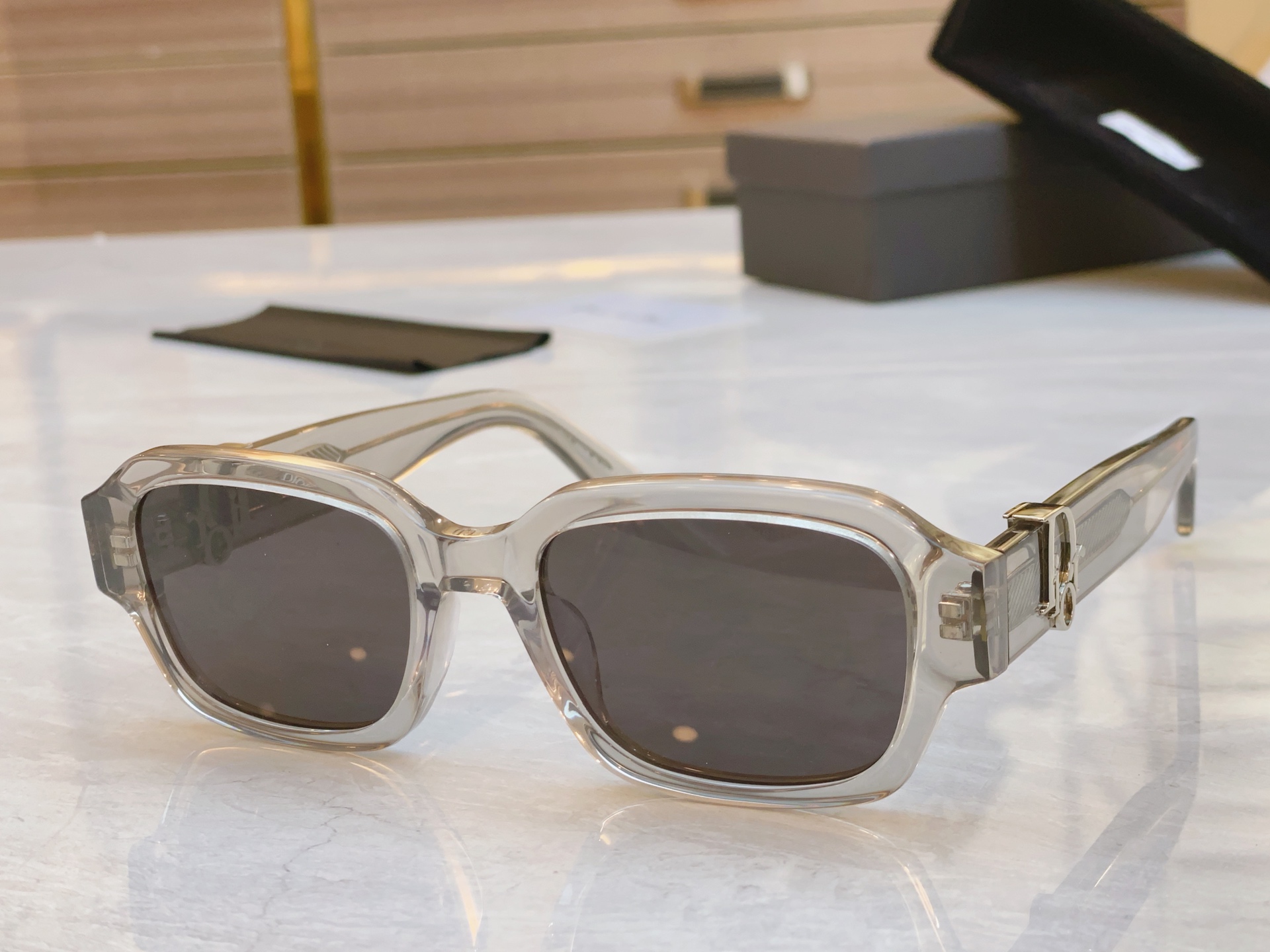 ，【Dio*】迪*奥新款太阳镜，
Mod：Dior Oblique S1l ，Size：52口20-14