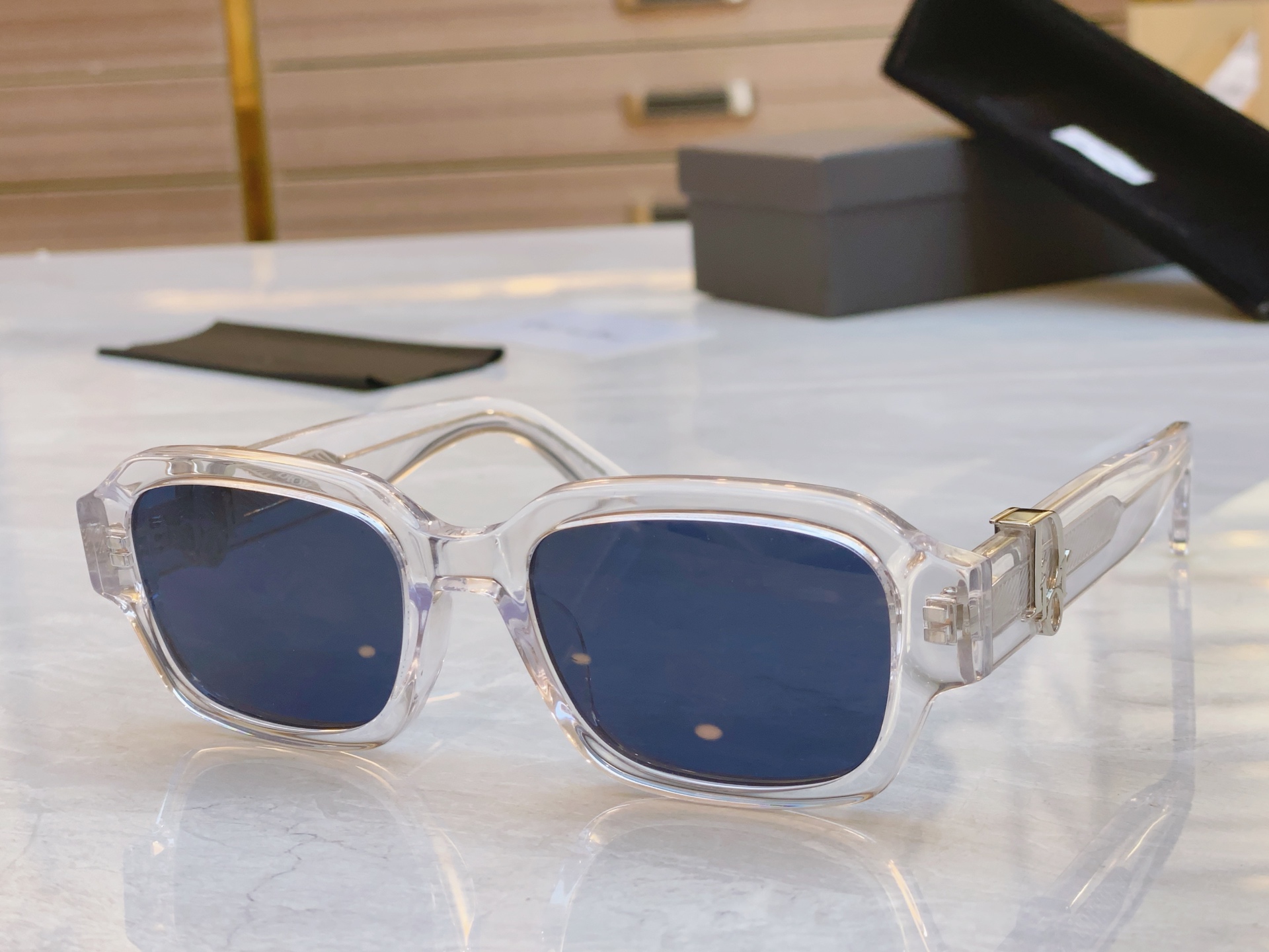 ，【Dio*】迪*奥新款太阳镜，
Mod：Dior Oblique S1l ，Size：52口20-14