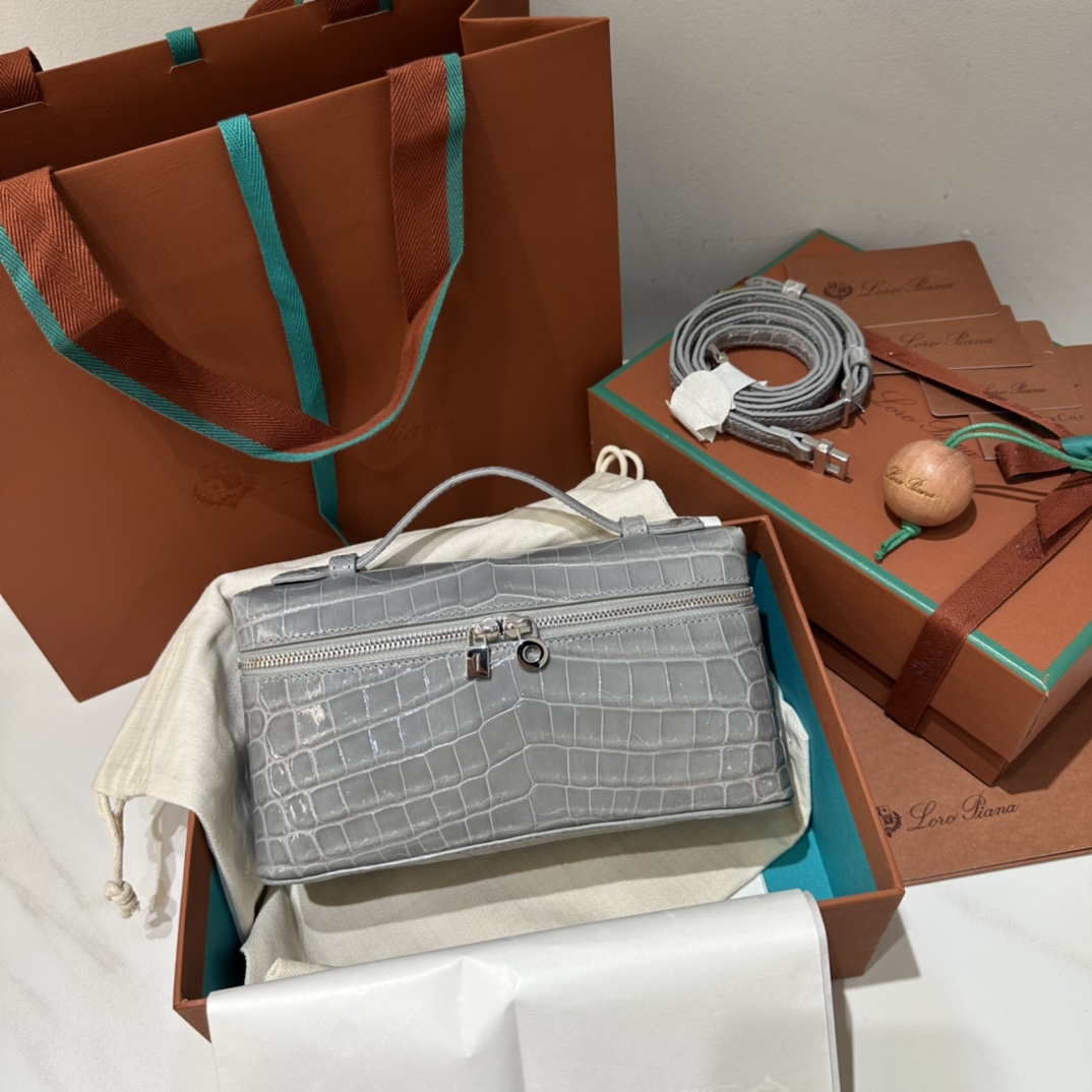 𝐋𝐨𝐫𝐨 𝐏𝐢𝐚𝐧𝐚 Crocodile Extra Bag 19 Box Bag Crocodile Skin Rare Leather - Top Quality