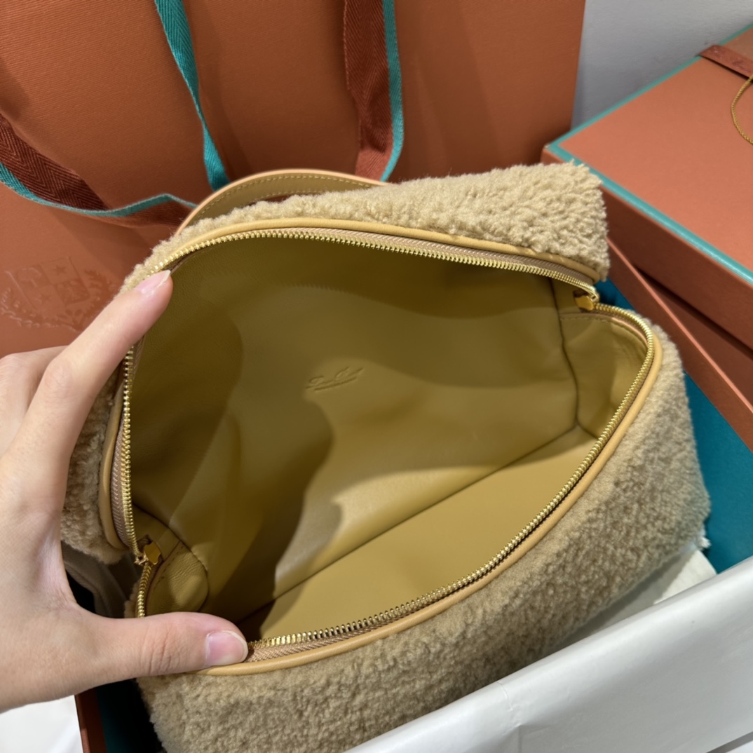 Loro Piana 𝐋𝐨𝐫𝐨 𝐏𝐢𝐚𝐧𝐚 Extra pocket L27系列手提/斜挎包