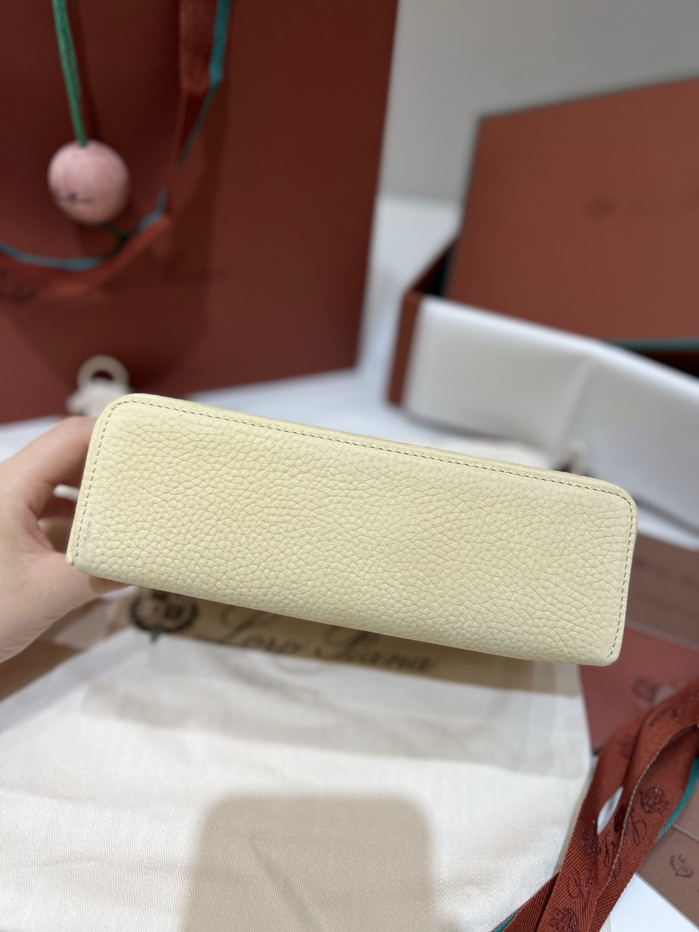 Loro Piana L19天鹅绒雪梨黄银扣 新版