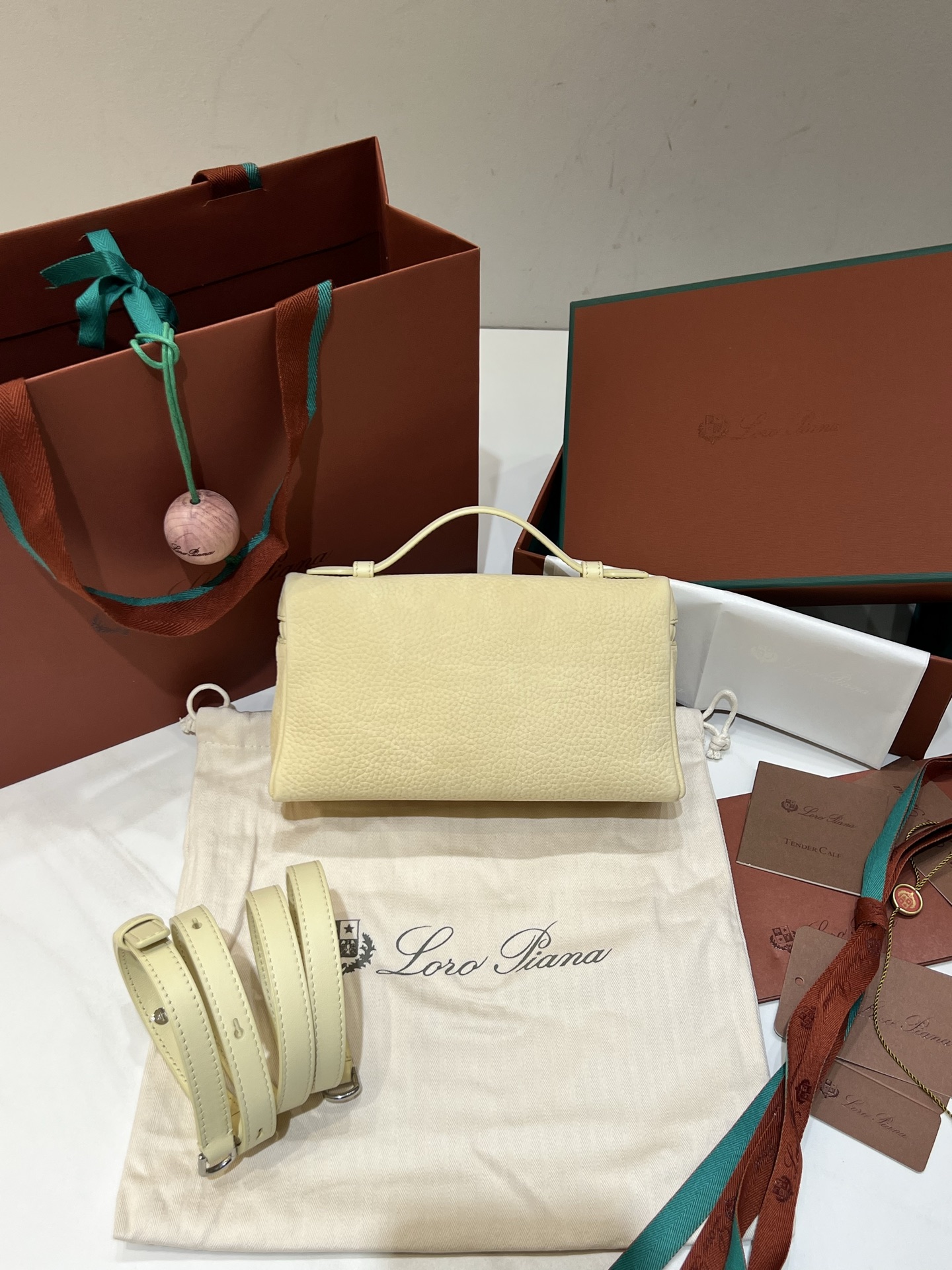 Loro Piana L19天鹅绒雪梨黄银扣 新版