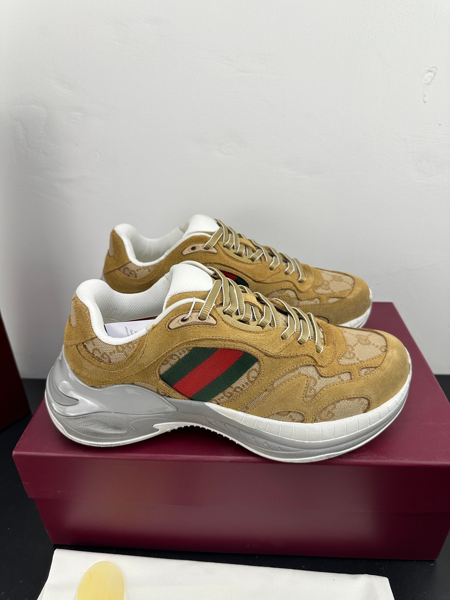 Gucci Style Leather Men's Shoes Lookbook Reference image 1