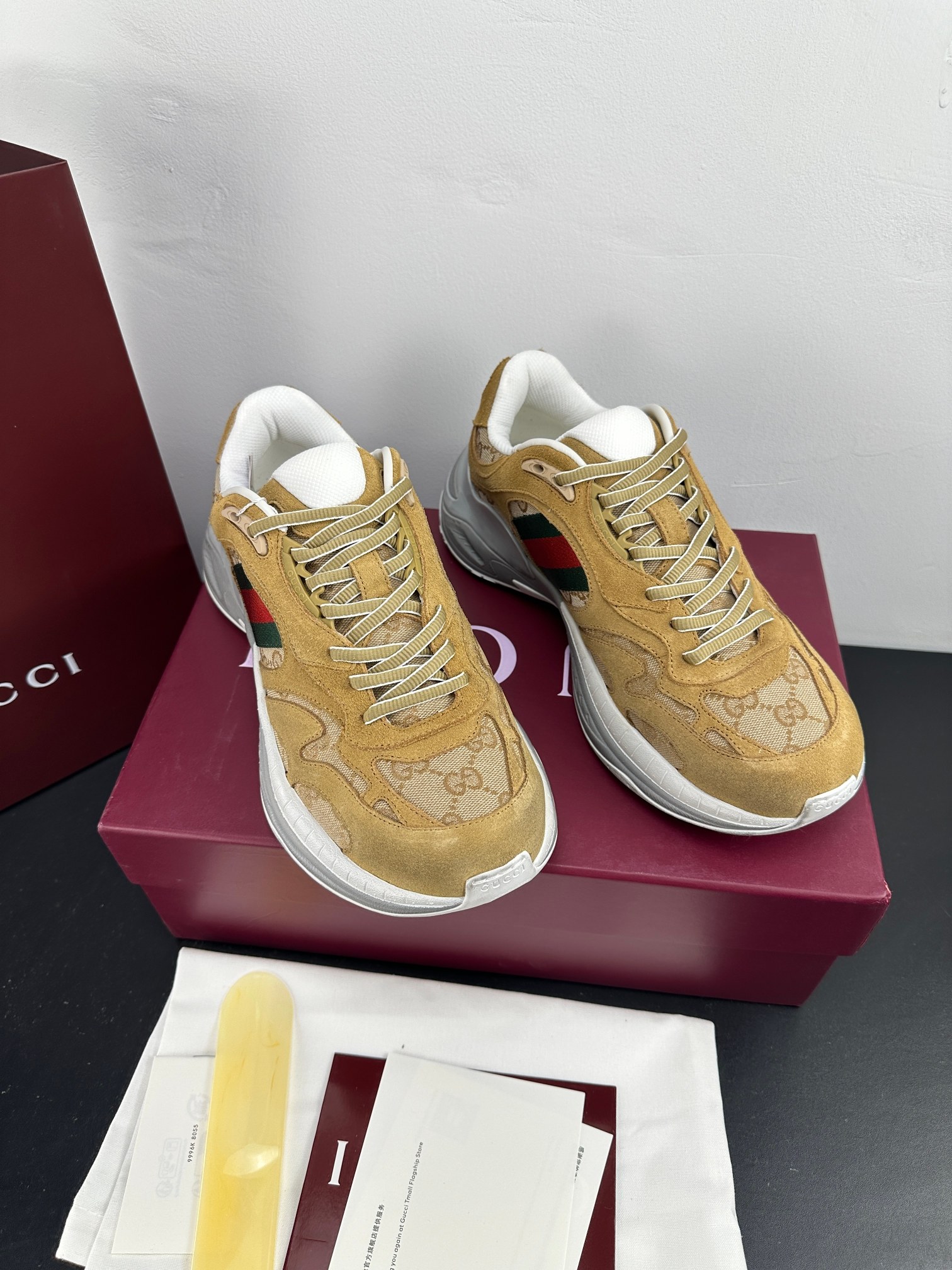 Gucci Style Leather Men's Shoes Lookbook Reference image 2