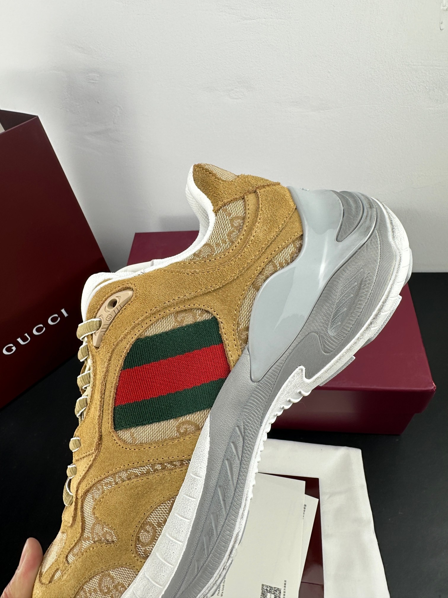 Gucci Style Leather Men's Shoes style reference detail image 5 from source 781269