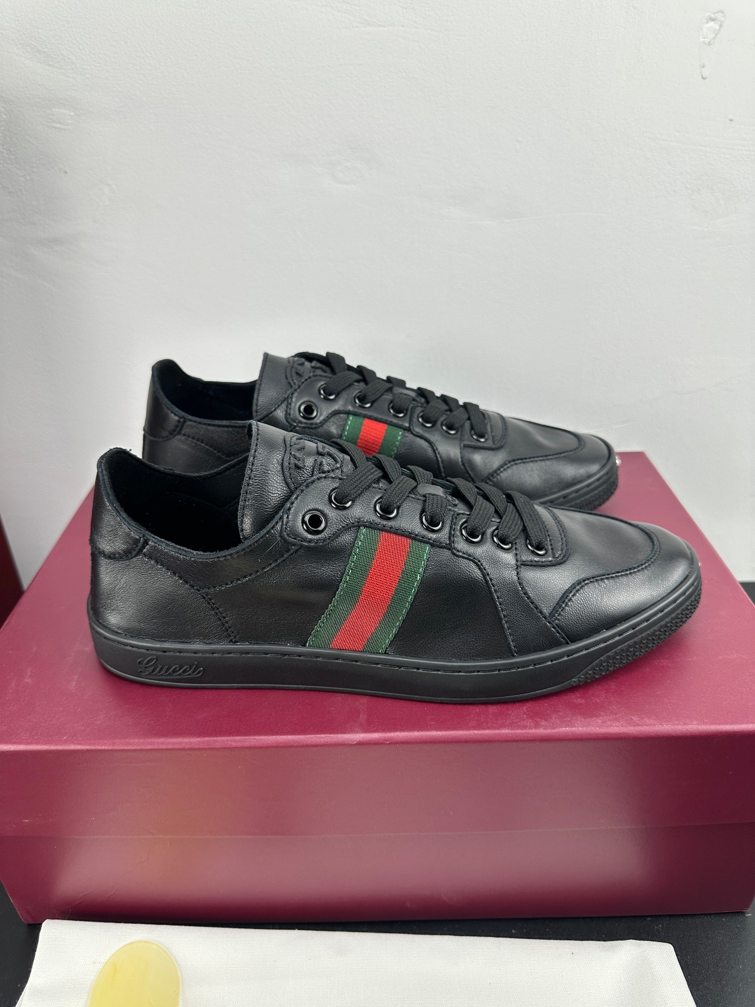 Gucci Style Green Leather Men's Shoes Lookbook Reference image 1