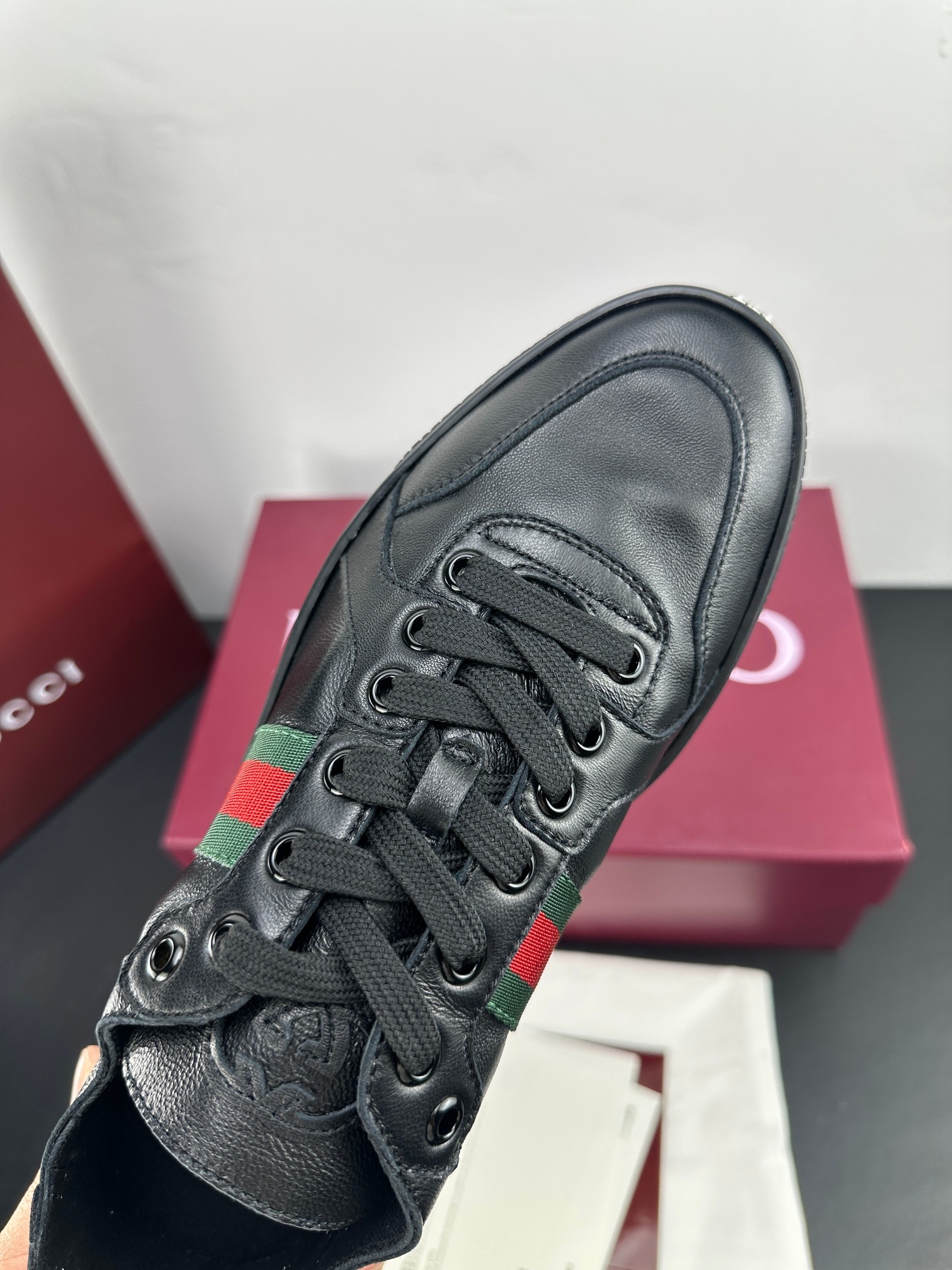 Gucci Style Green Leather Men's Shoes style reference detail image 5 from source 781278