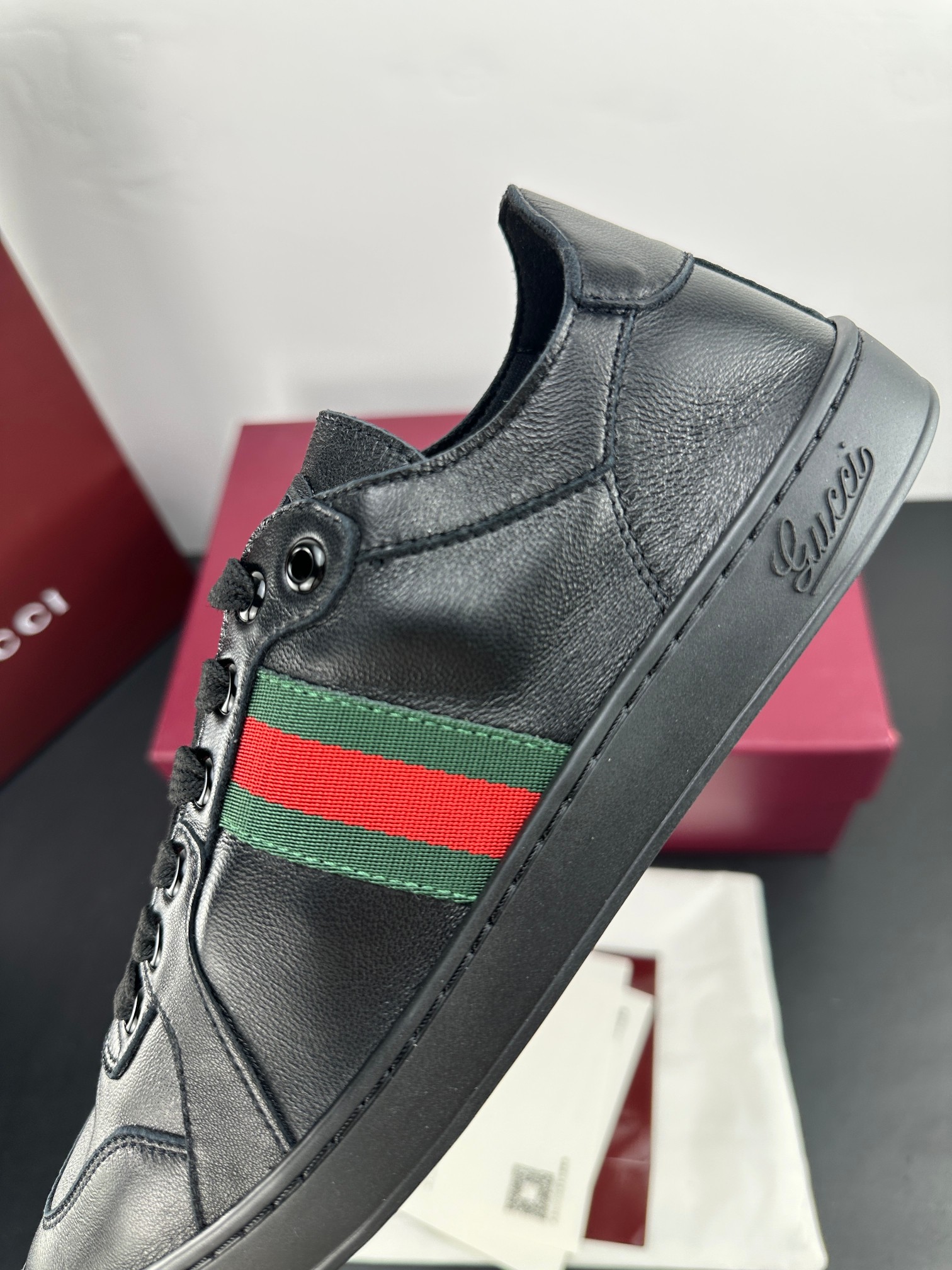 Gucci Style Green Leather Men's Shoes style reference detail image 7 from source 781278