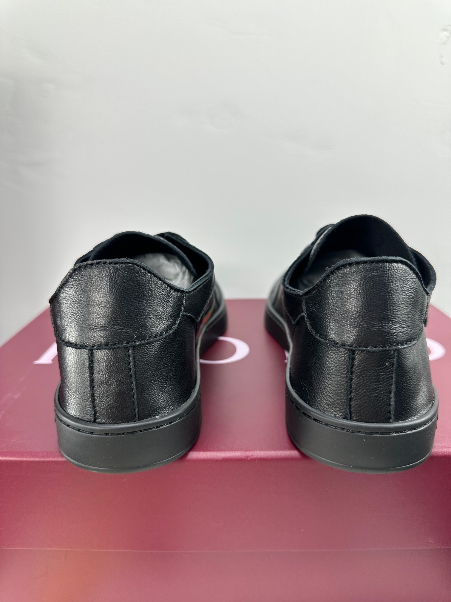 Gucci Style Green Leather Men's Shoes style reference detail image 9 from source 781278