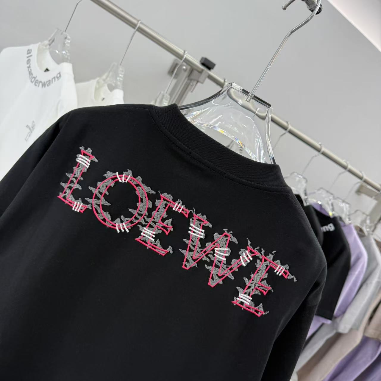 Loewe Embroidered Logo T-Shirt Unisex Cotton Tee Short Sleeve Top 8 i1754801882514 7806 0 7