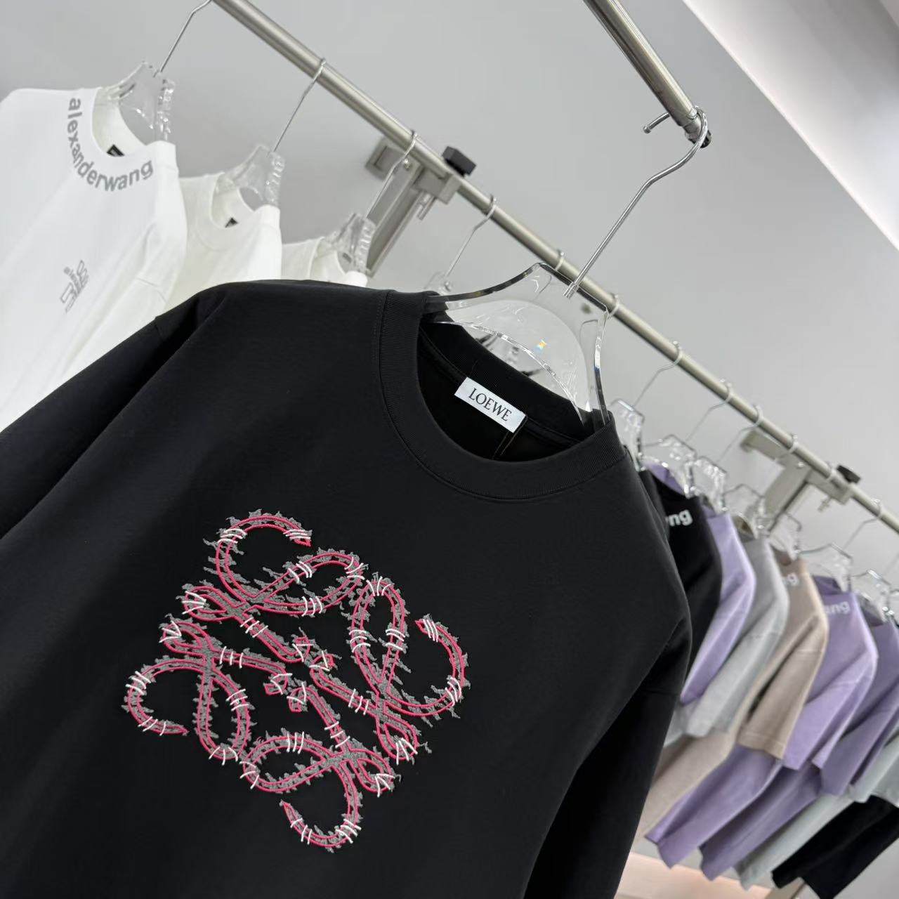 Loewe Embroidered Logo T-Shirt Unisex Cotton Tee Short Sleeve Top 3 i1754801883290 571 0 2