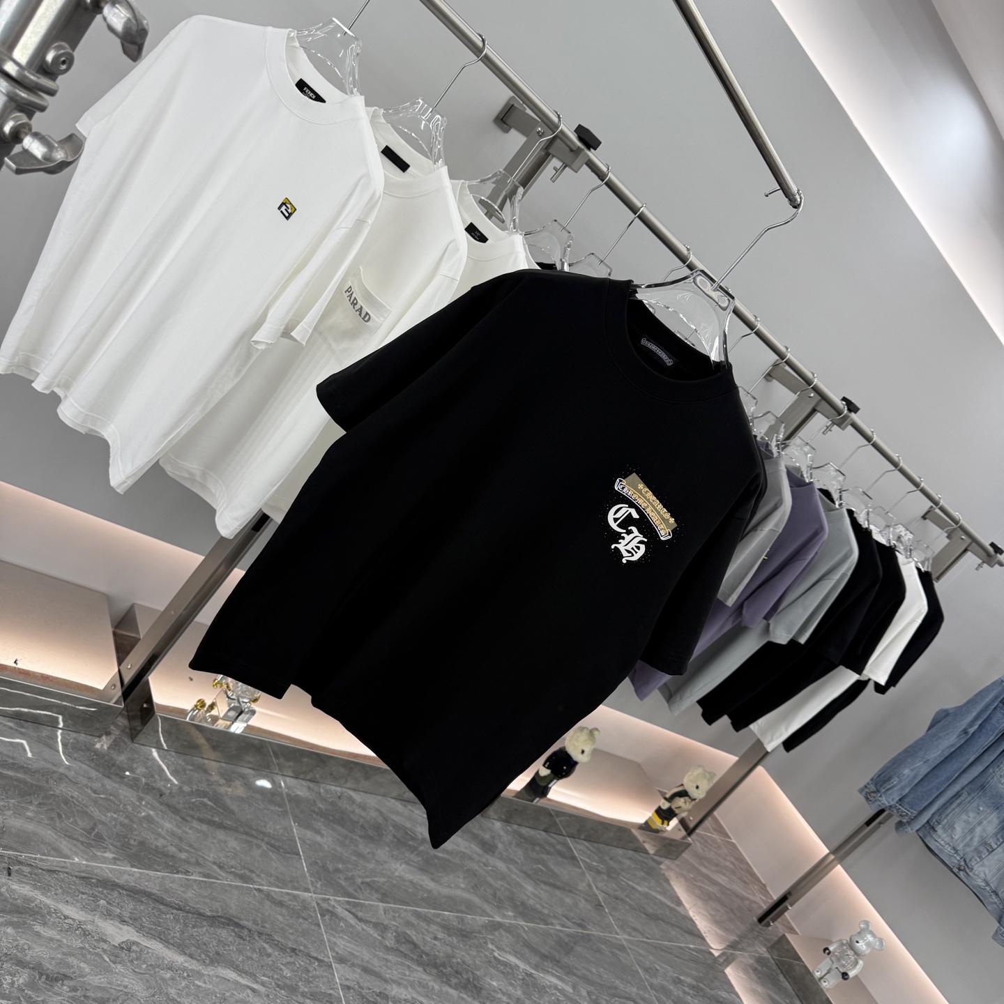 Chrome Hearts Rhinestone Graphic Print Short Sleeve T-Shirt Unisex 3 i1756573758646 6879 0 1